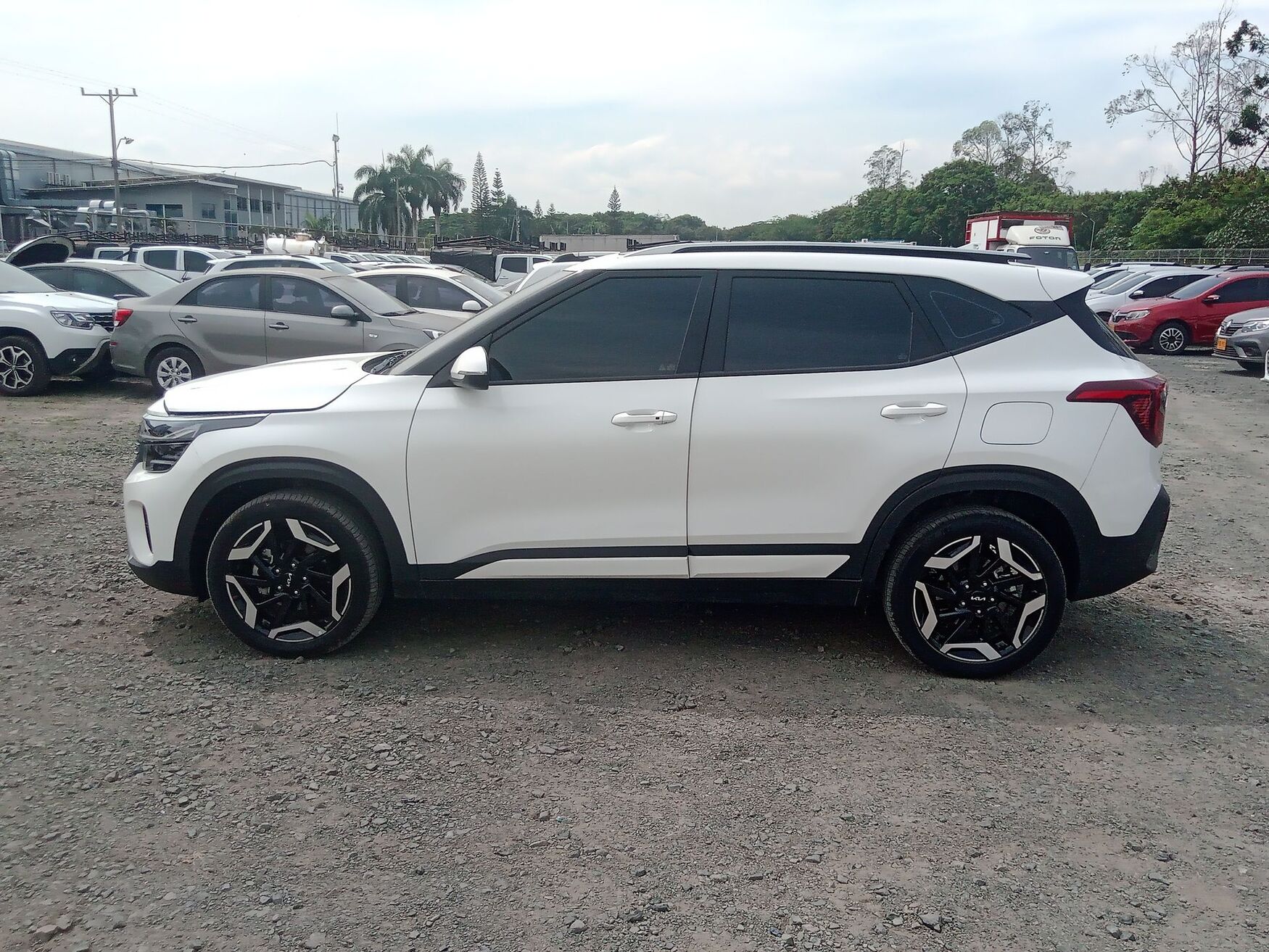 KIA SELTOS 2025