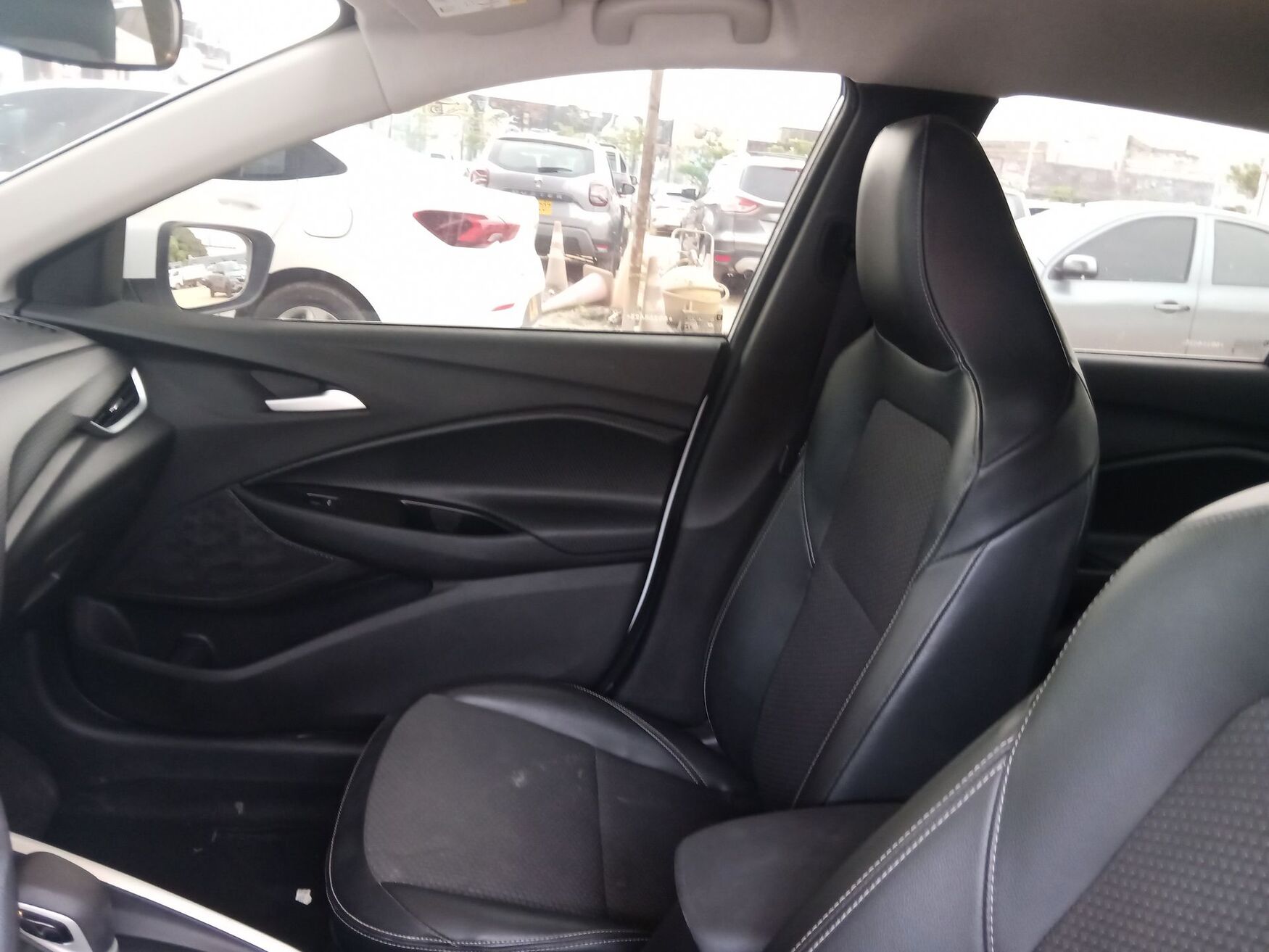 CHEVROLET ONIX 2025