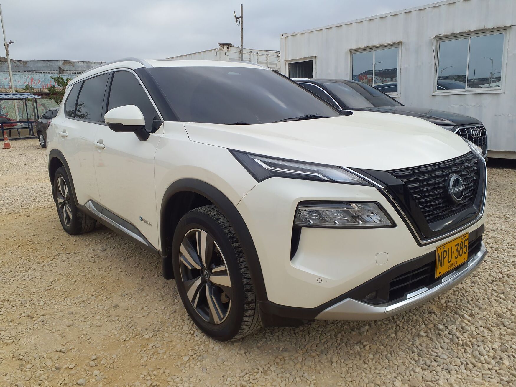 NISSAN X-TRAIL 2025