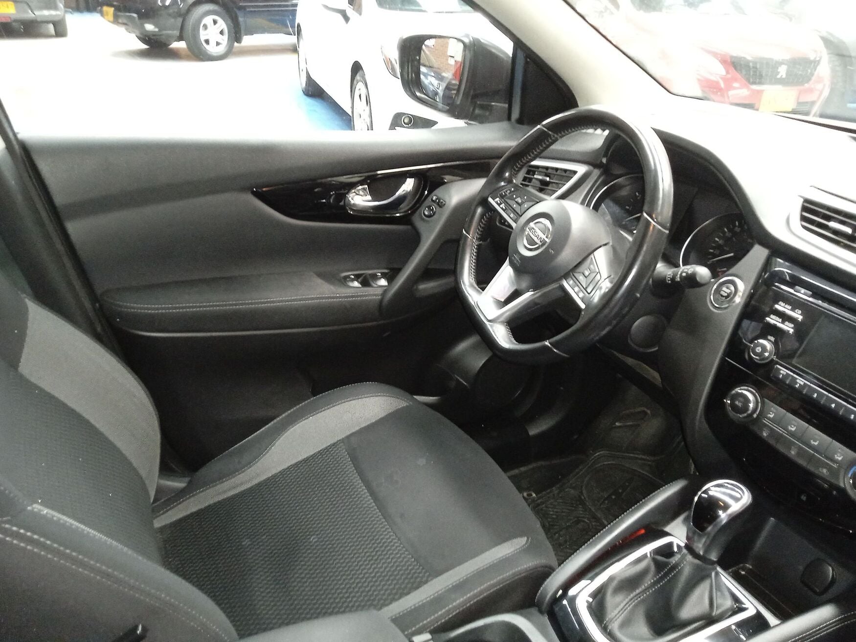 NISSAN QASHQAI 2019