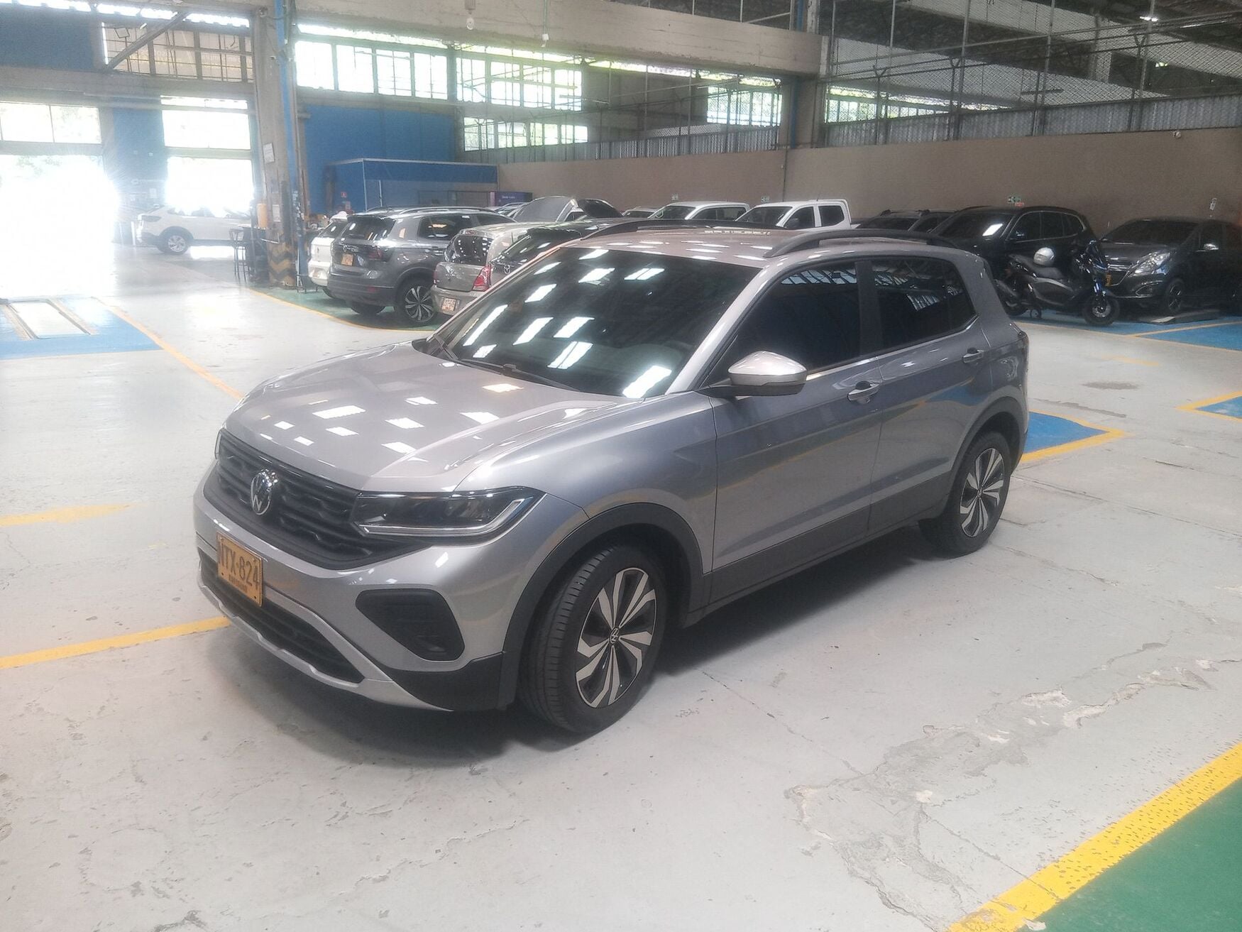 VOLKSWAGEN T-CROSS 2025