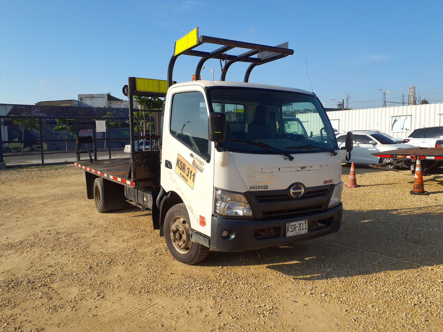HINO DUTRO 2022
