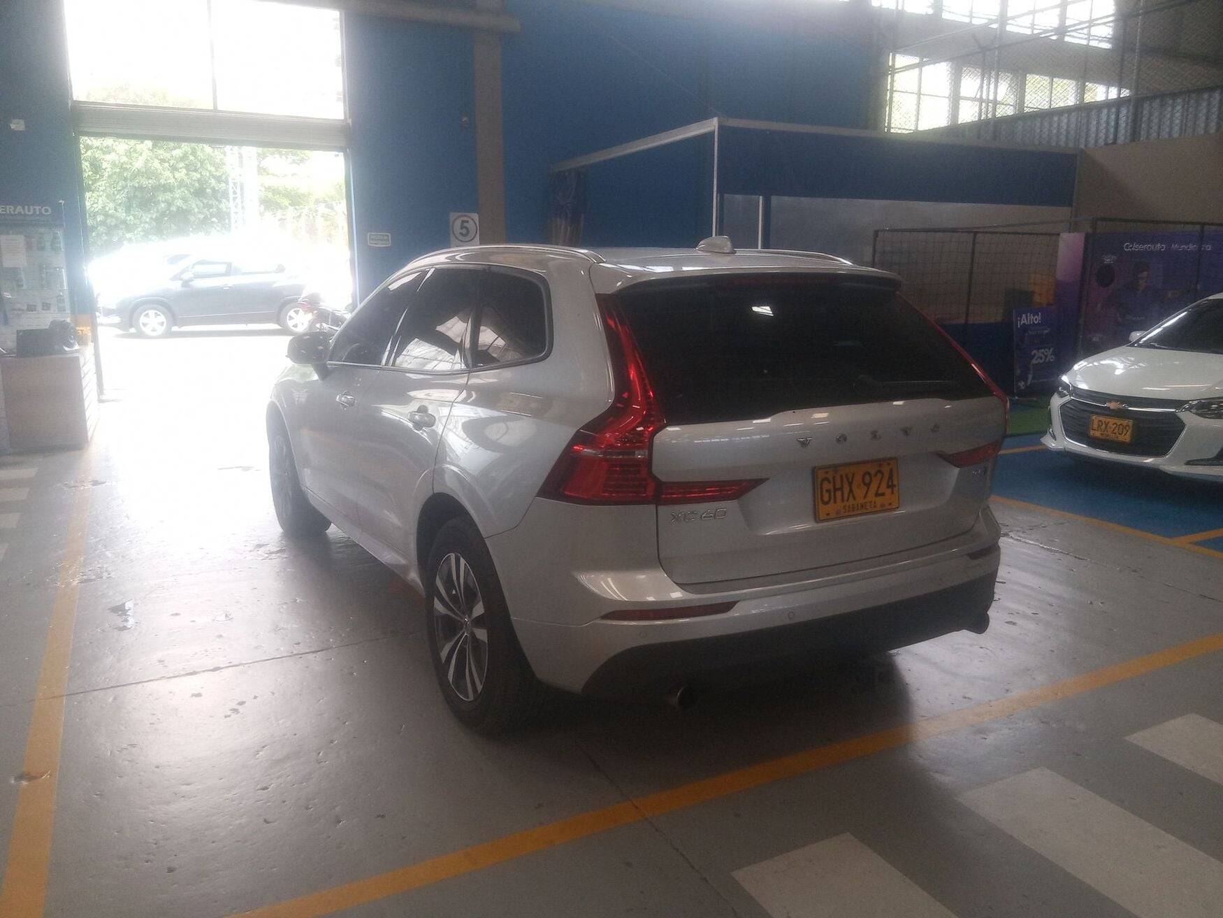 VOLVO XC60 2020