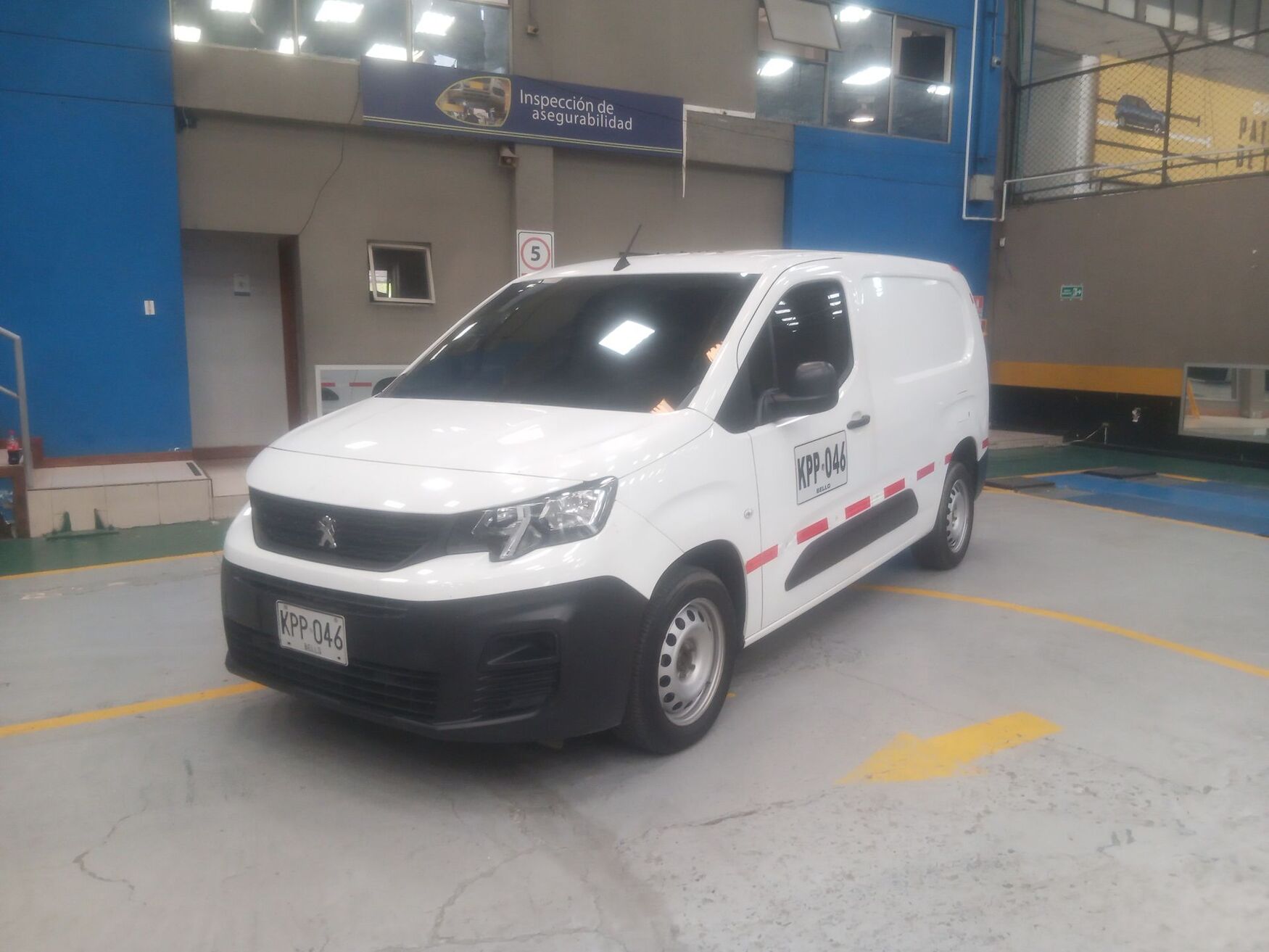 PEUGEOT PARTNER 2022