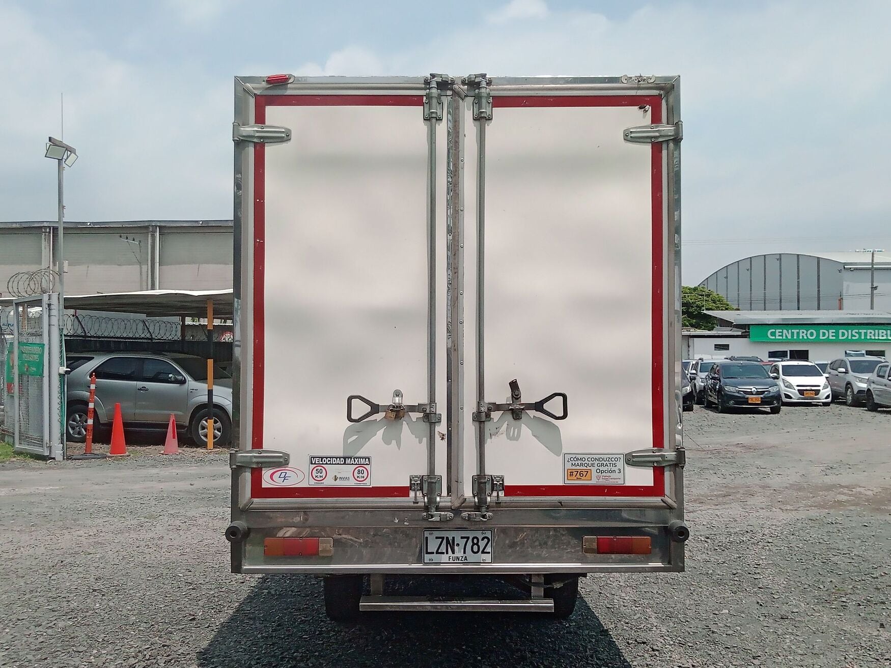 CHEVROLET NHR 2023
