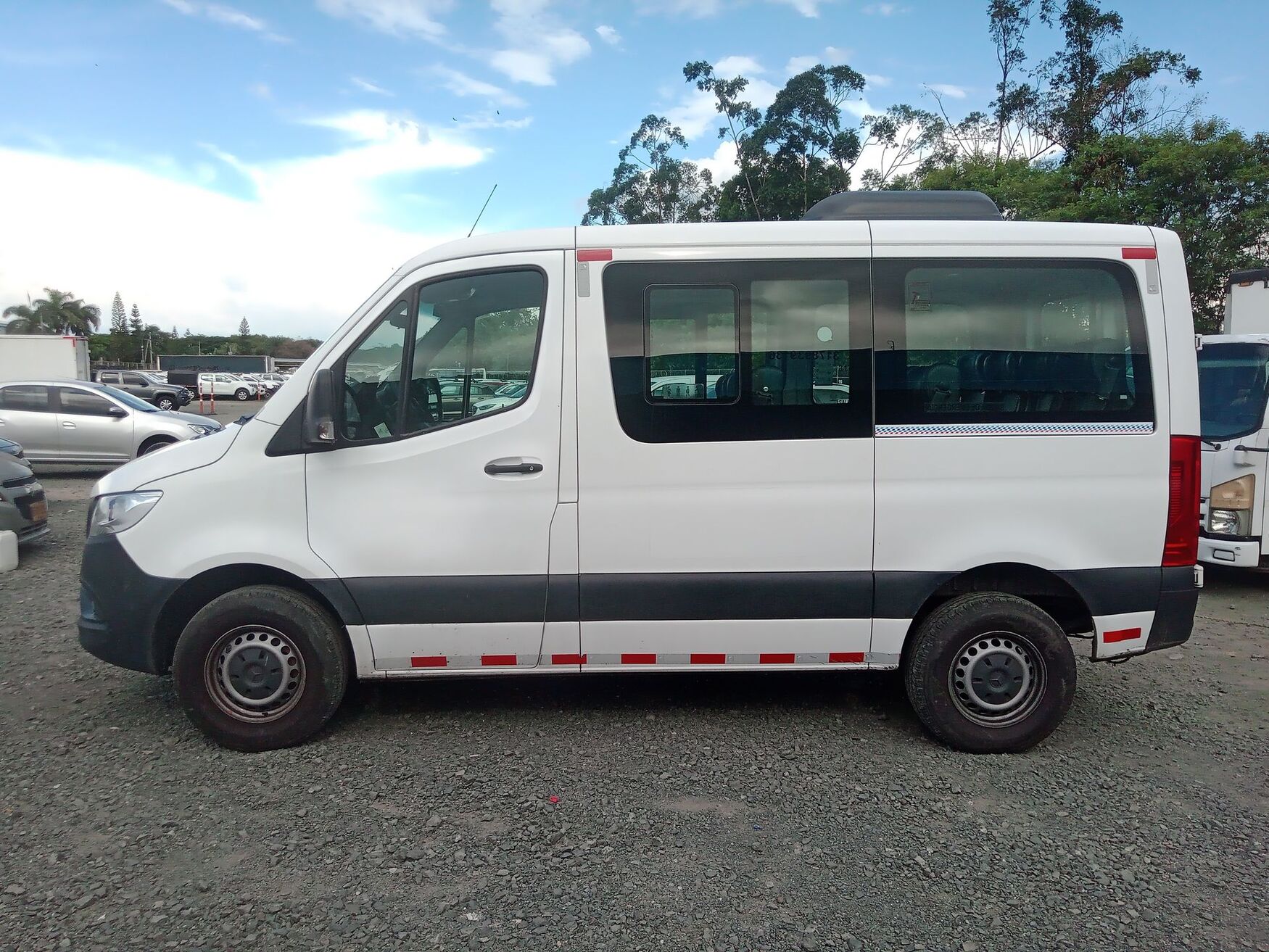 MERCEDES-BENZ SPRINTER 2023