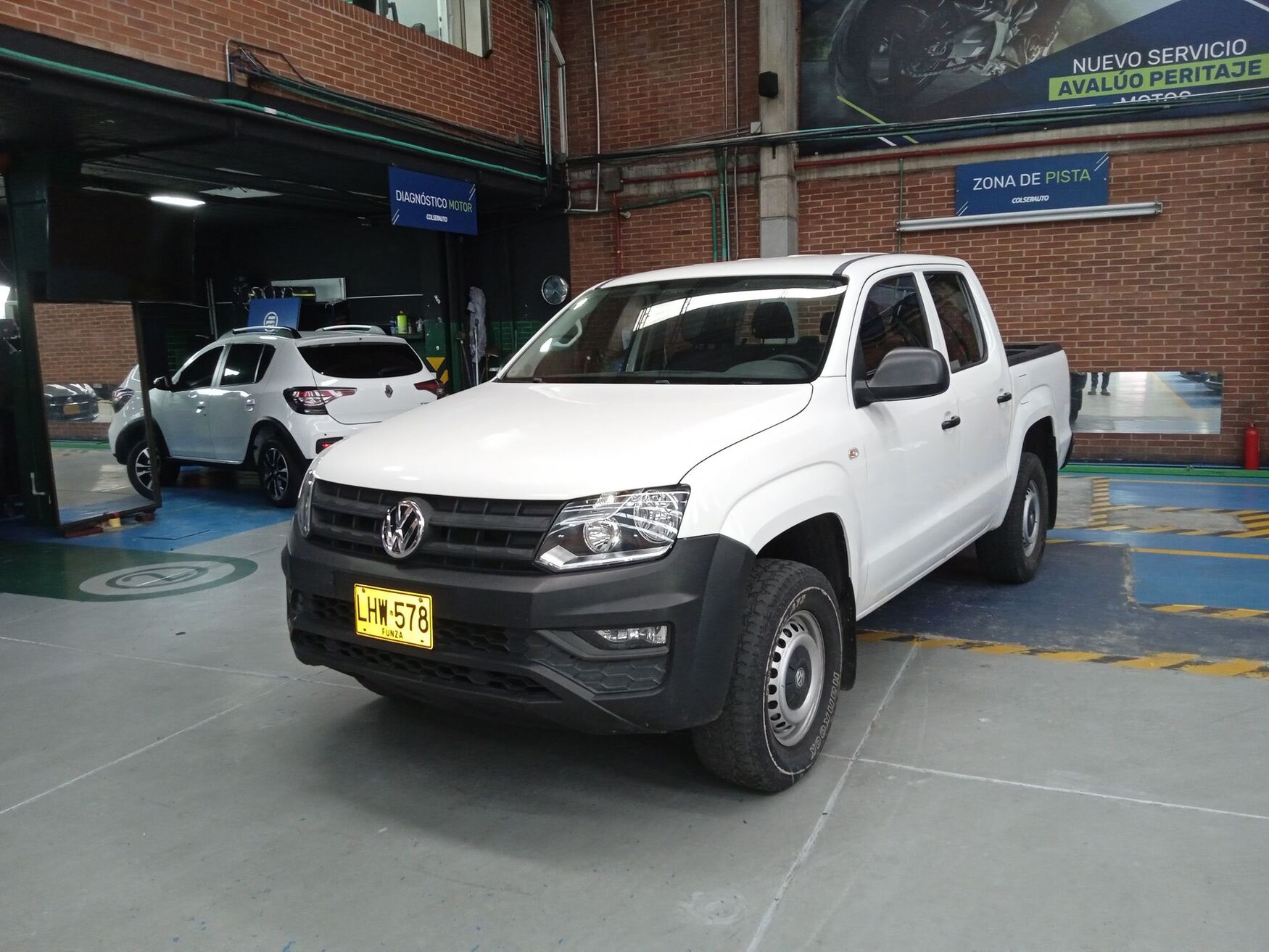 VOLKSWAGEN AMAROK 2022
