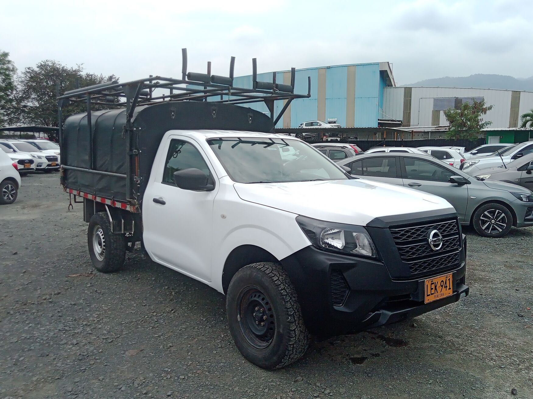 NISSAN FRONTIER 2022