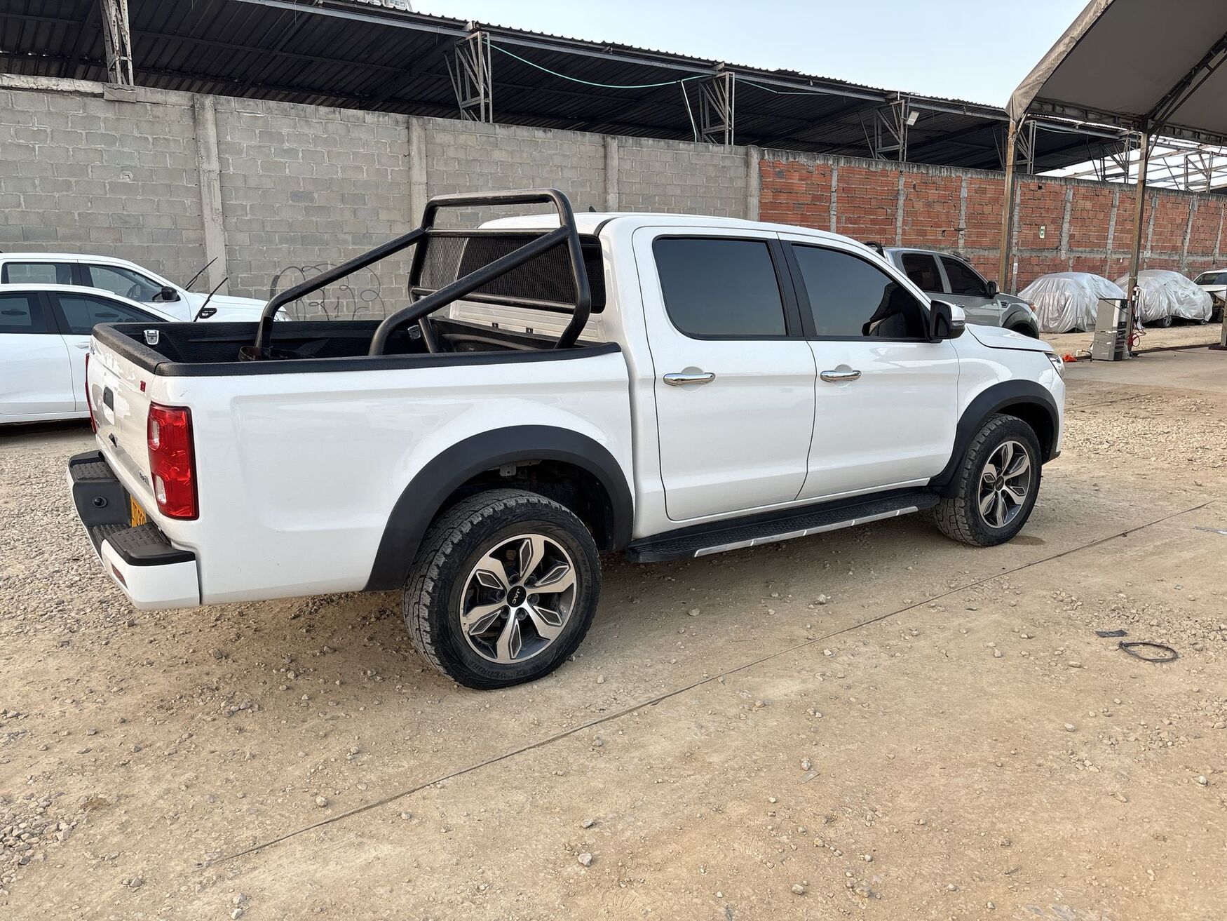 JAC JT8 2024