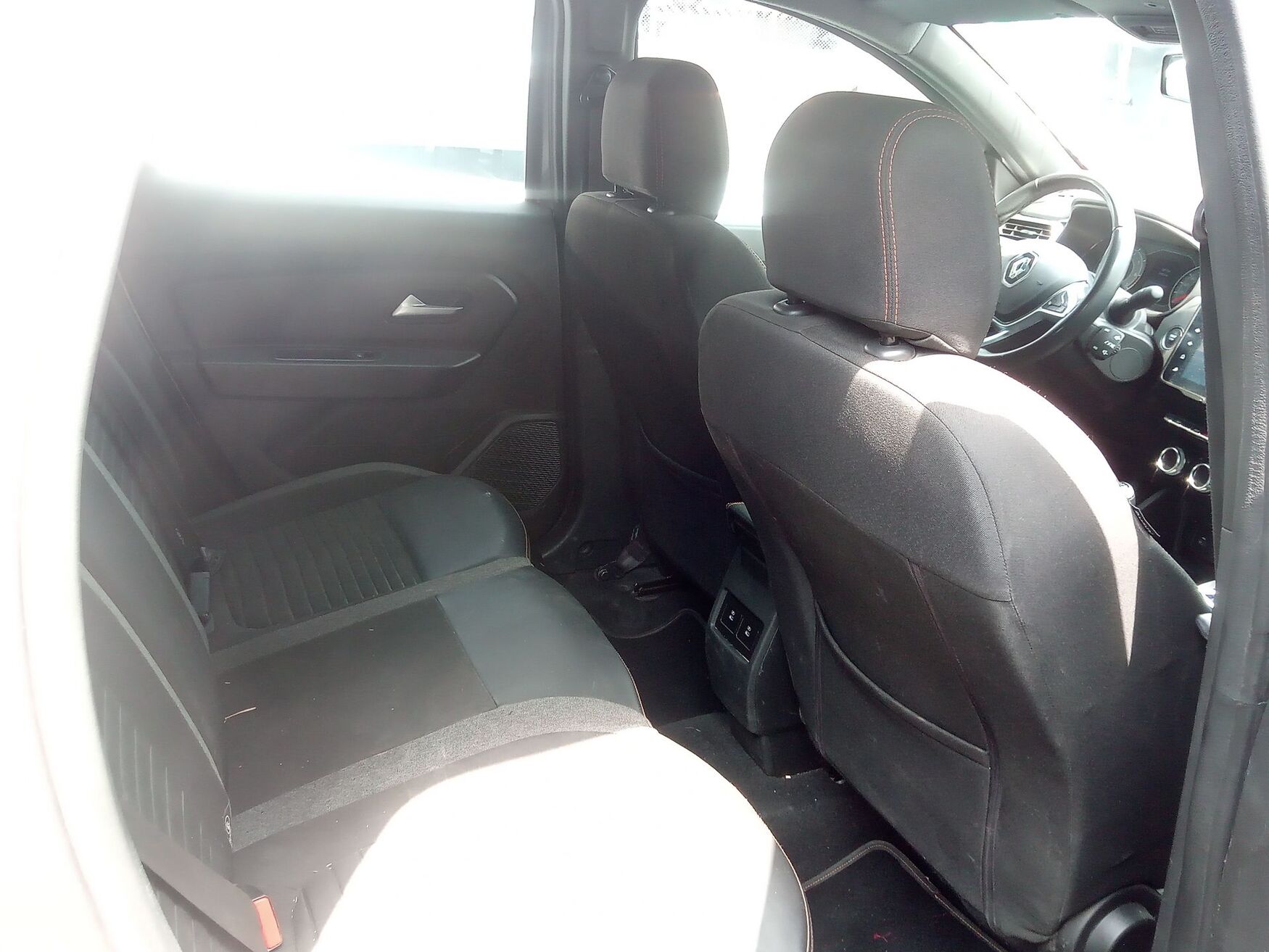 RENAULT DUSTER 2026