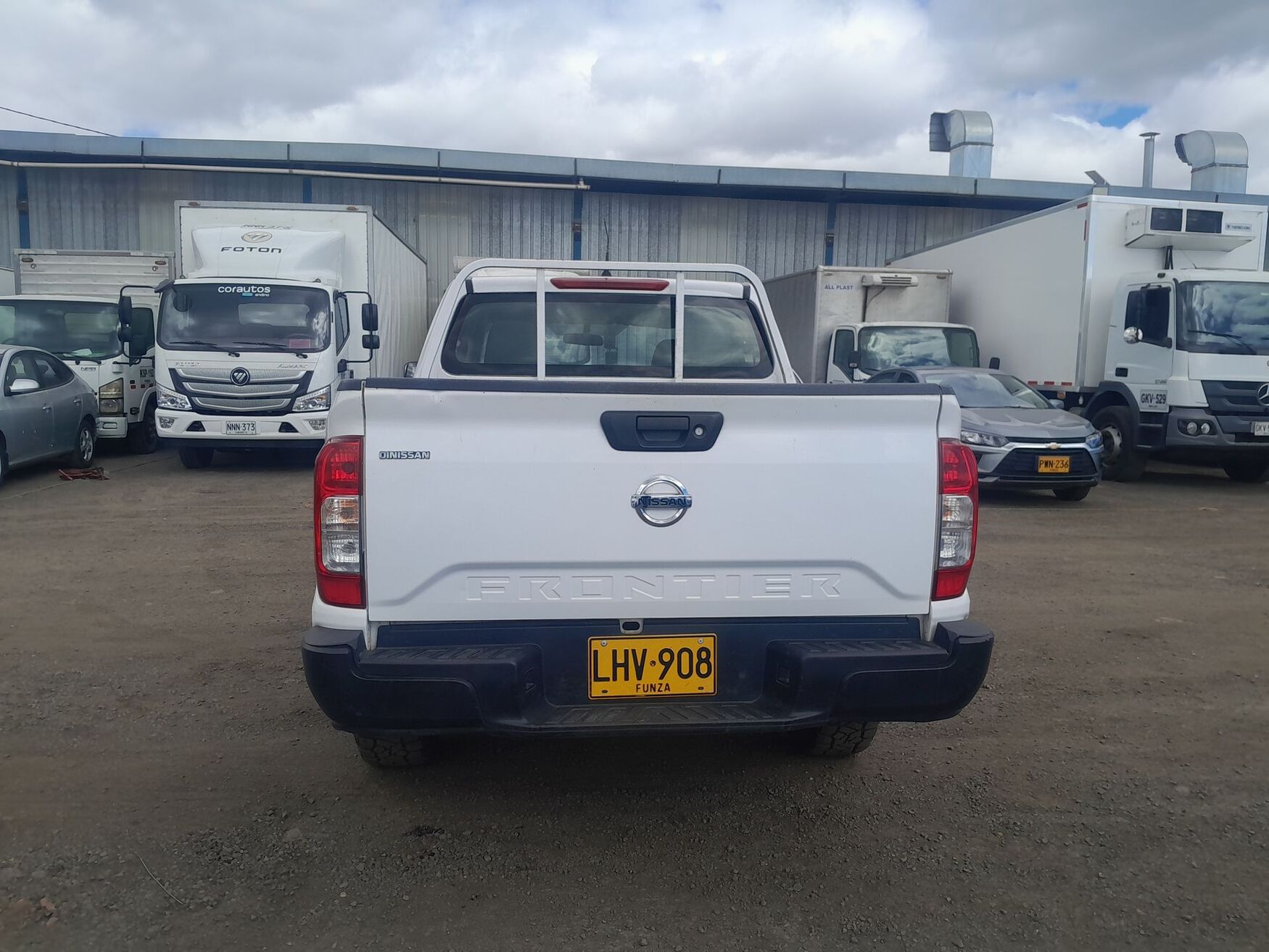 NISSAN FRONTIER 2023