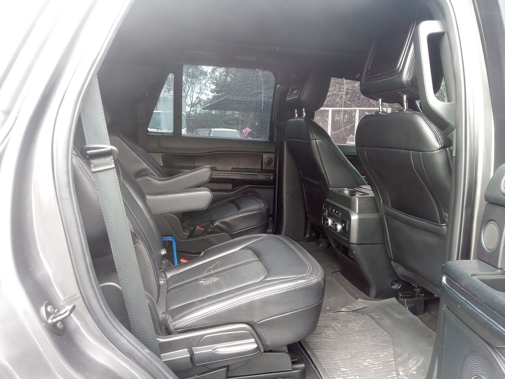 FORD EXPEDITION 2021