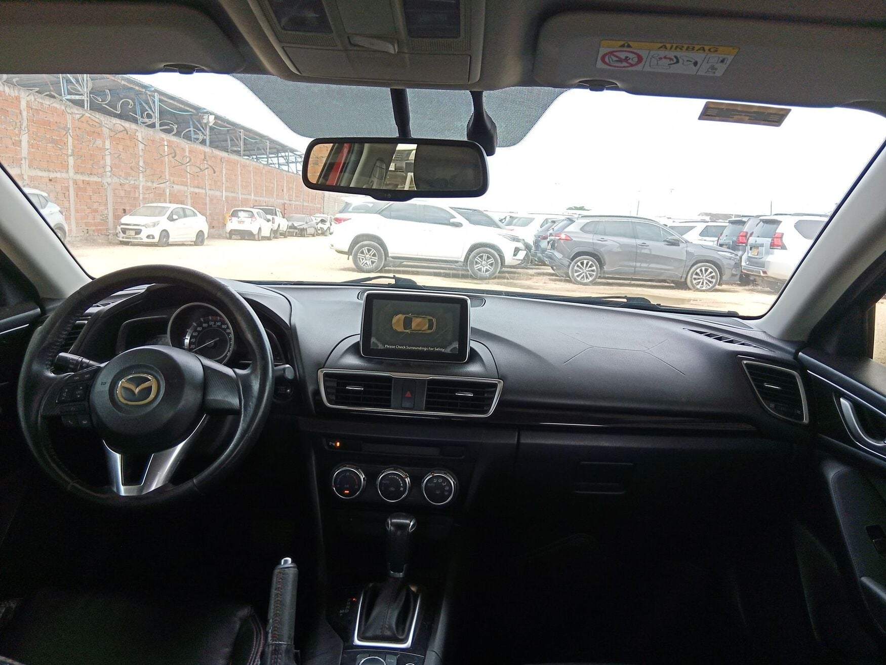 MAZDA 3 2015