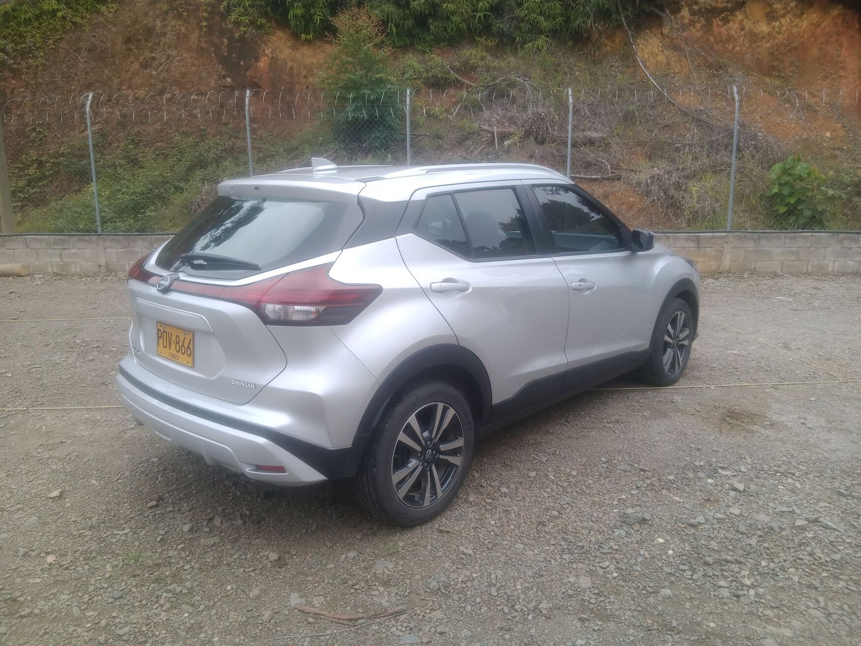 NISSAN KICKS 2026