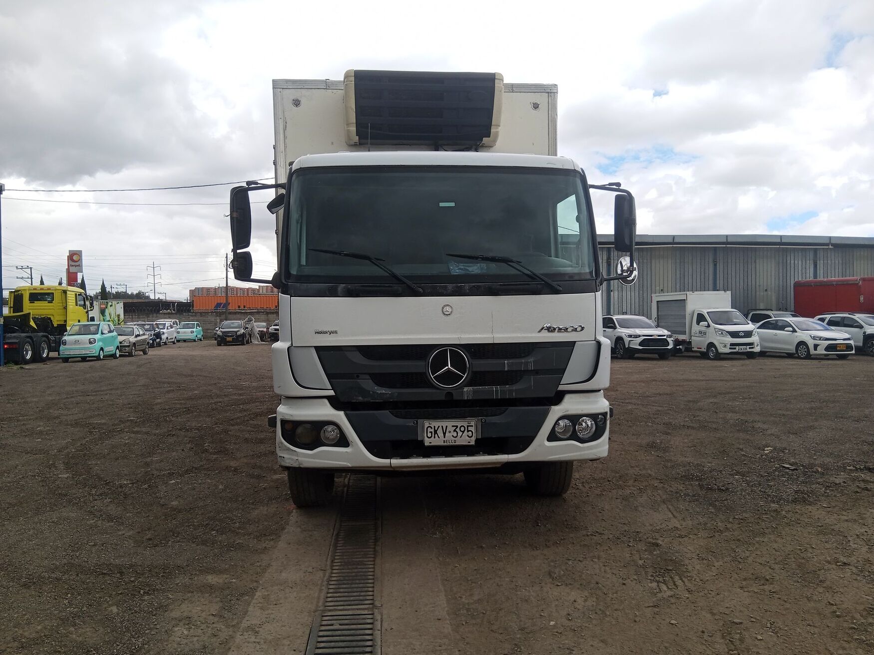 MERCEDES-BENZ ATEGO 2020