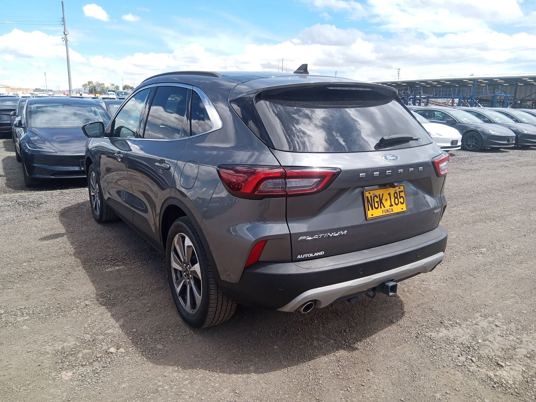 FORD ESCAPE 2023