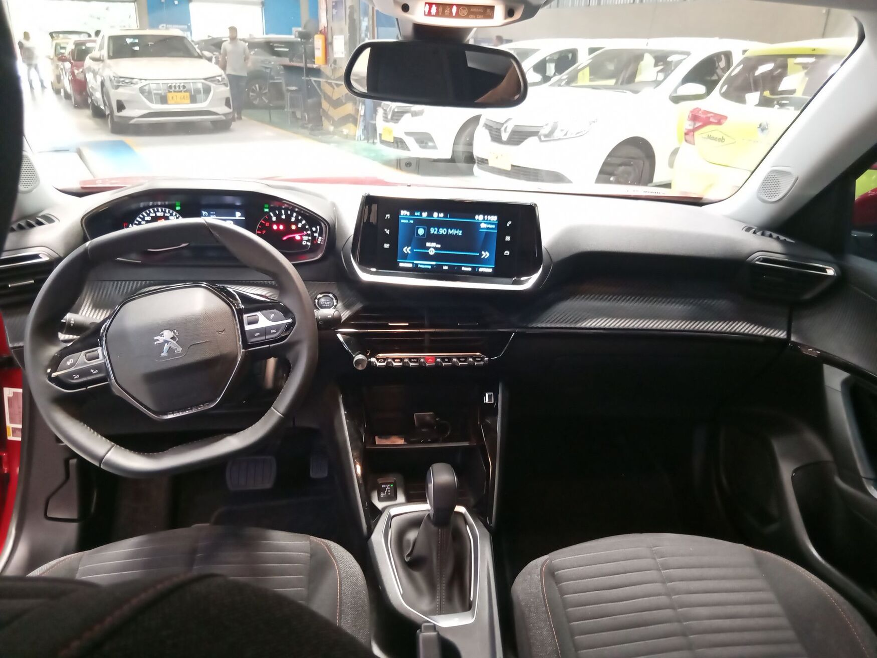 PEUGEOT 2008 2022