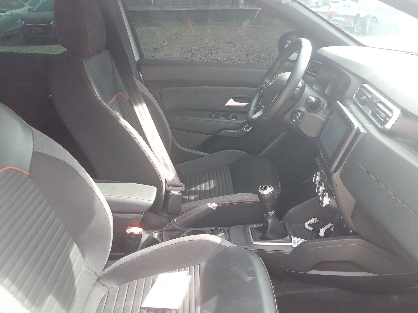 RENAULT DUSTER 2026