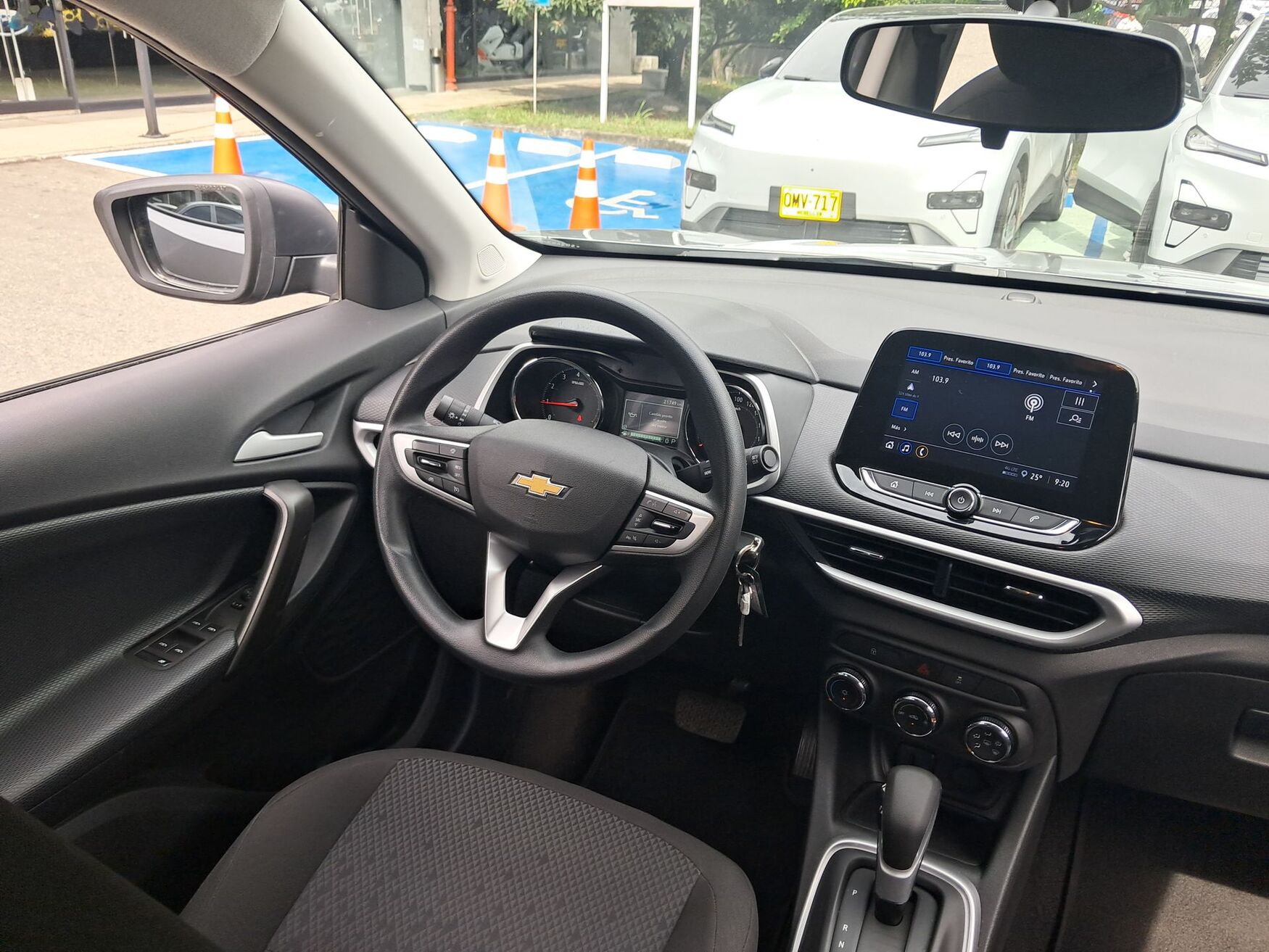 CHEVROLET TRACKER 2025