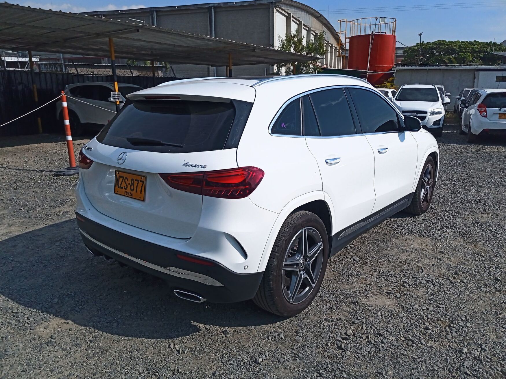 MERCEDES-BENZ GLA250 2025