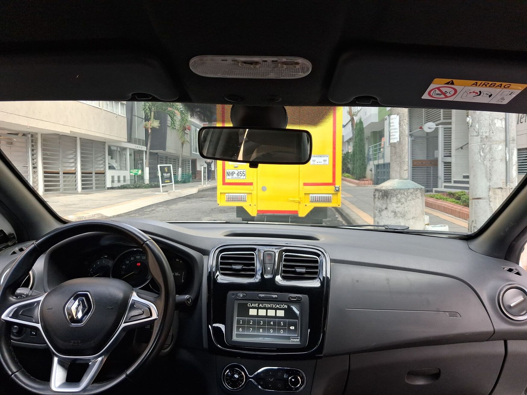 RENAULT LOGAN 2024
