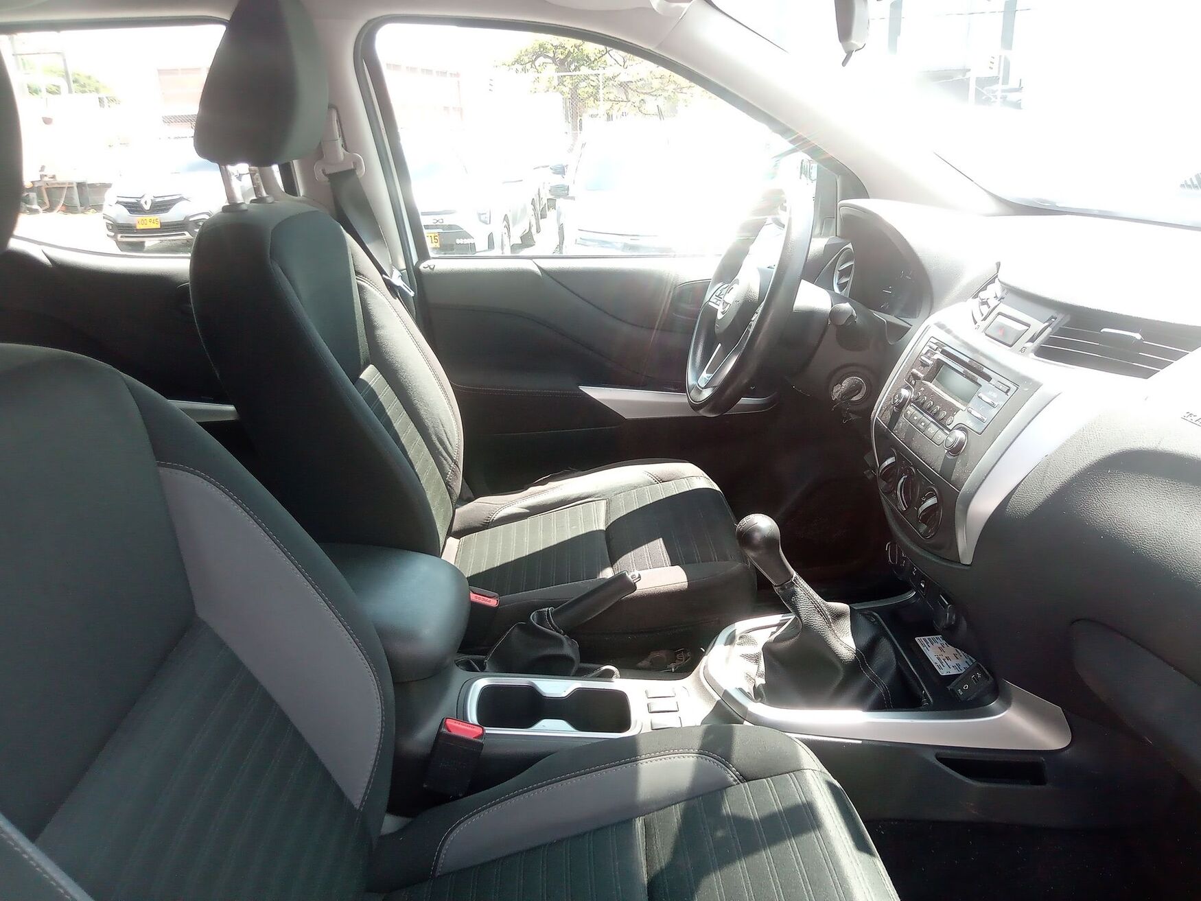 NISSAN FRONTIER 2024