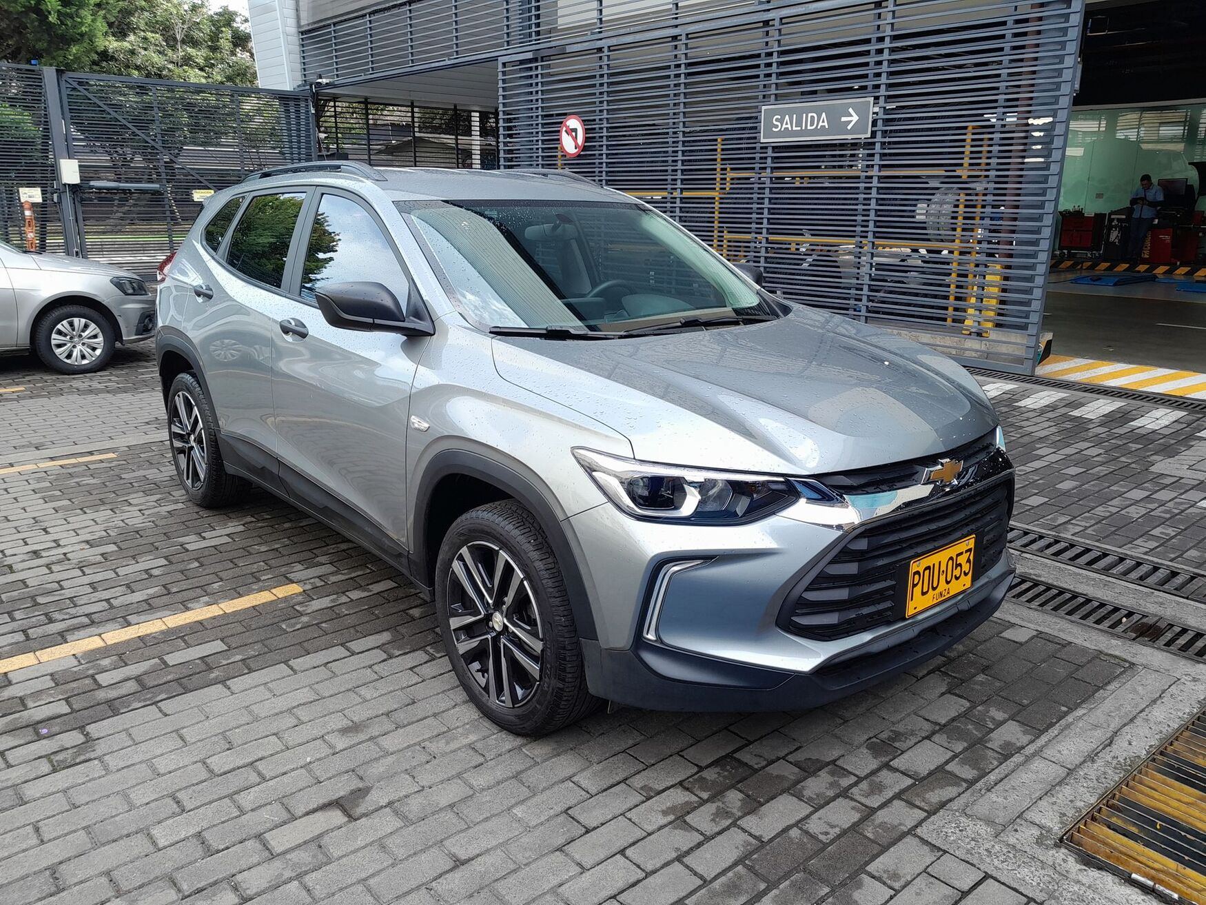 CHEVROLET TRACKER 2025