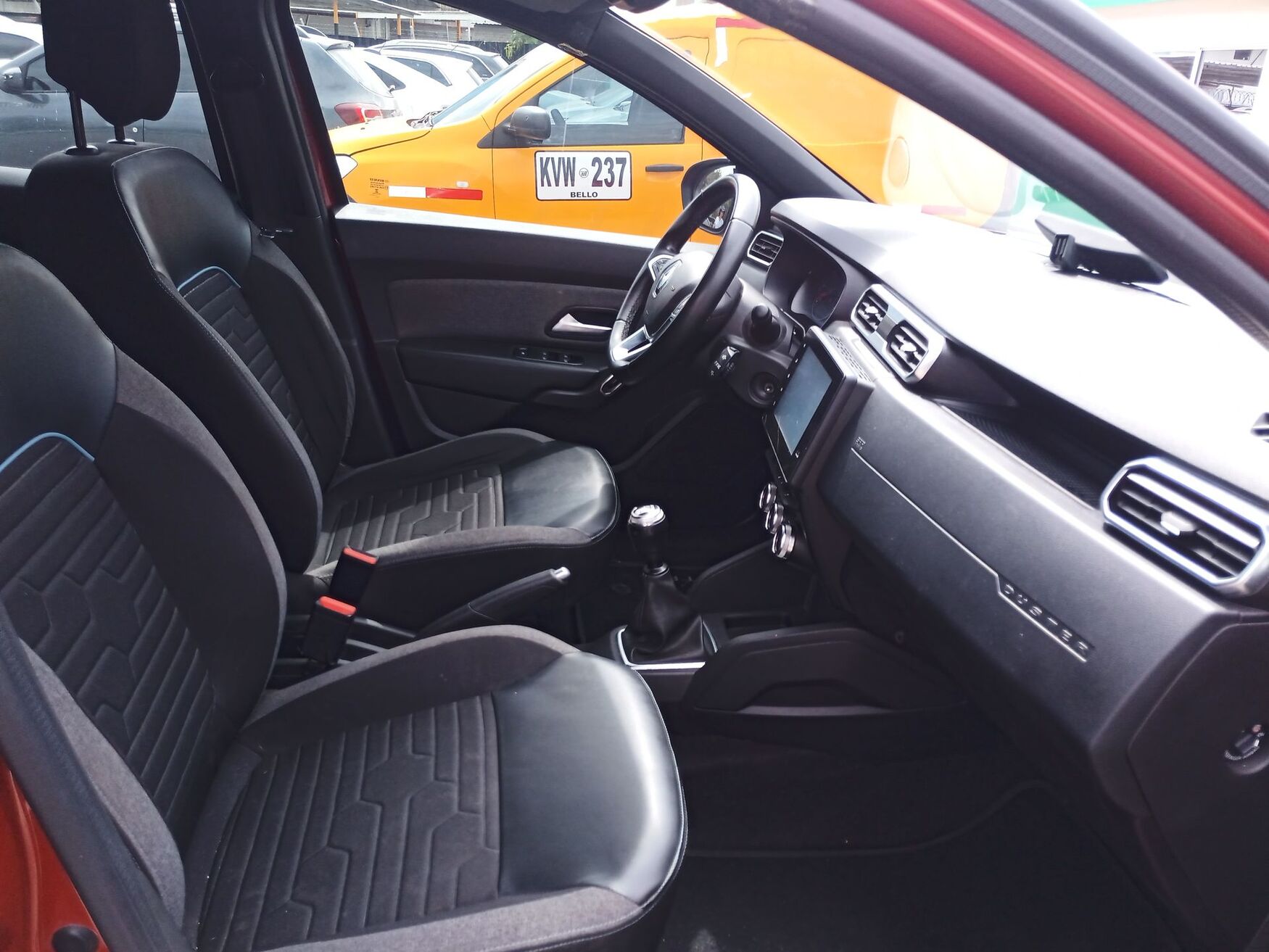 RENAULT DUSTER 2022