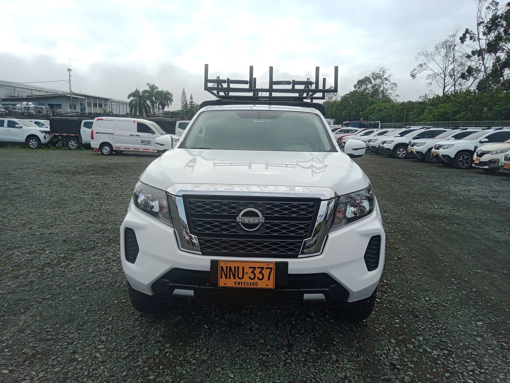 NISSAN FRONTIER 2025