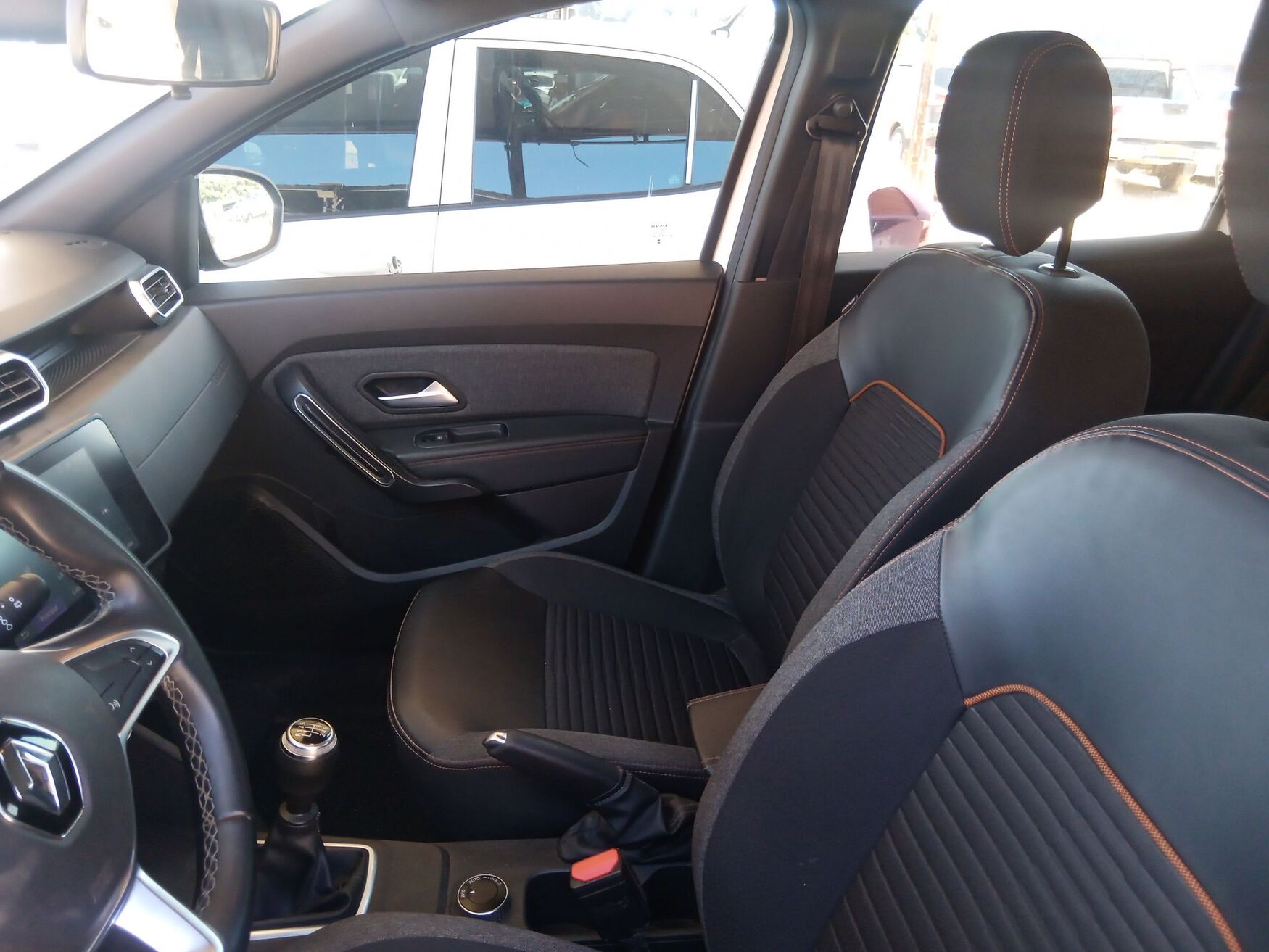 RENAULT DUSTER 2026