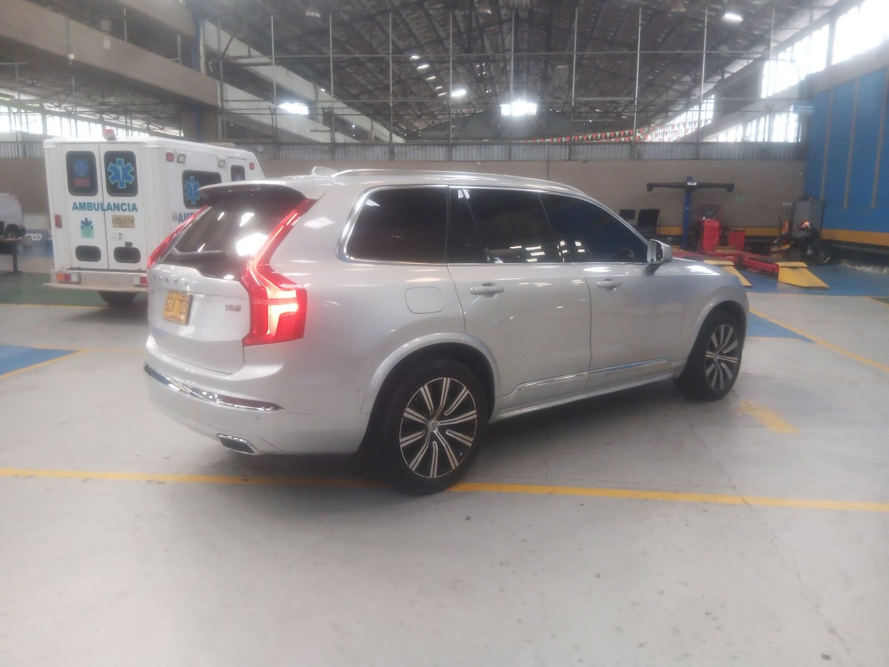 VOLVO XC90 2020