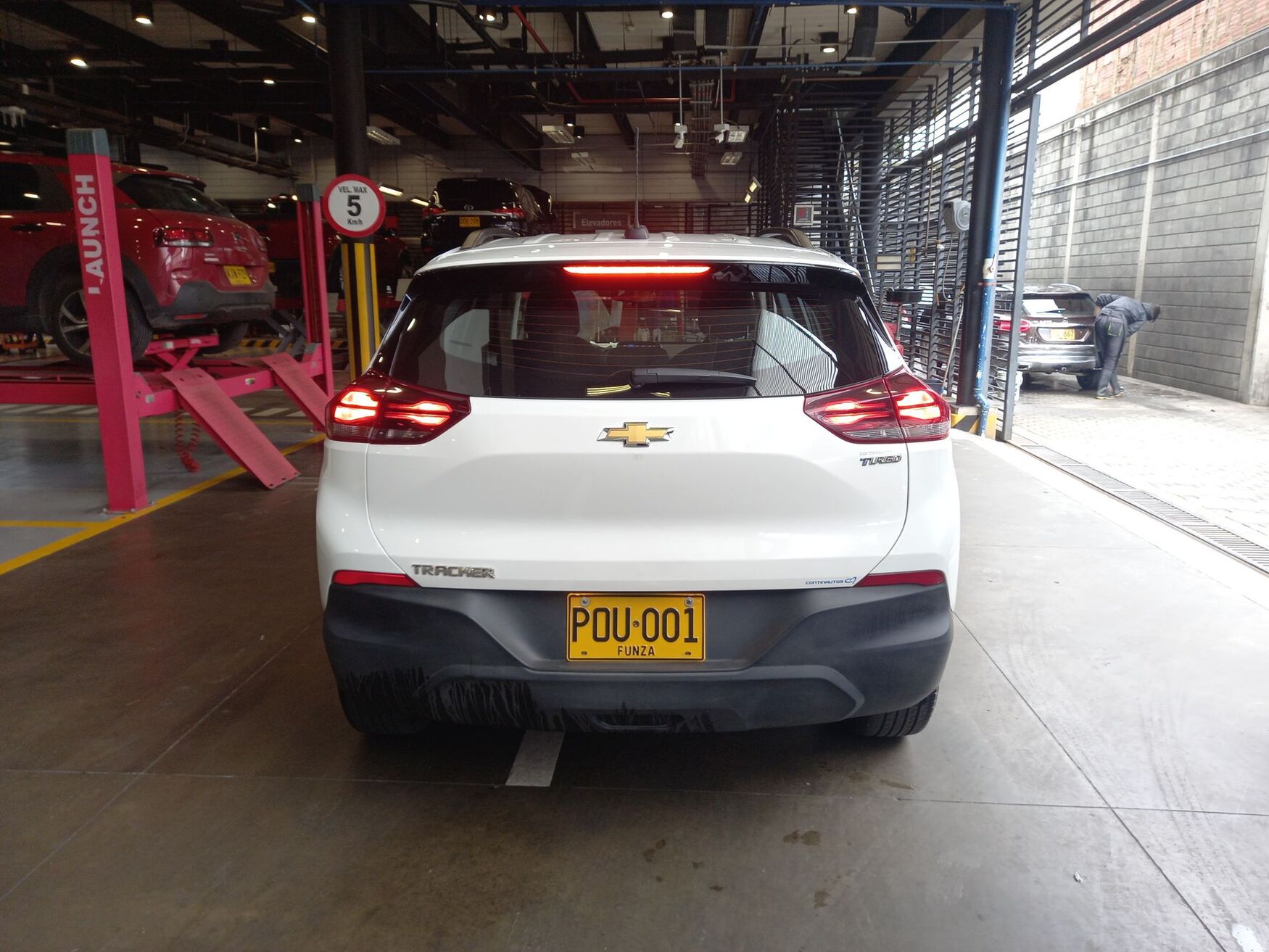 CHEVROLET TRACKER 2025