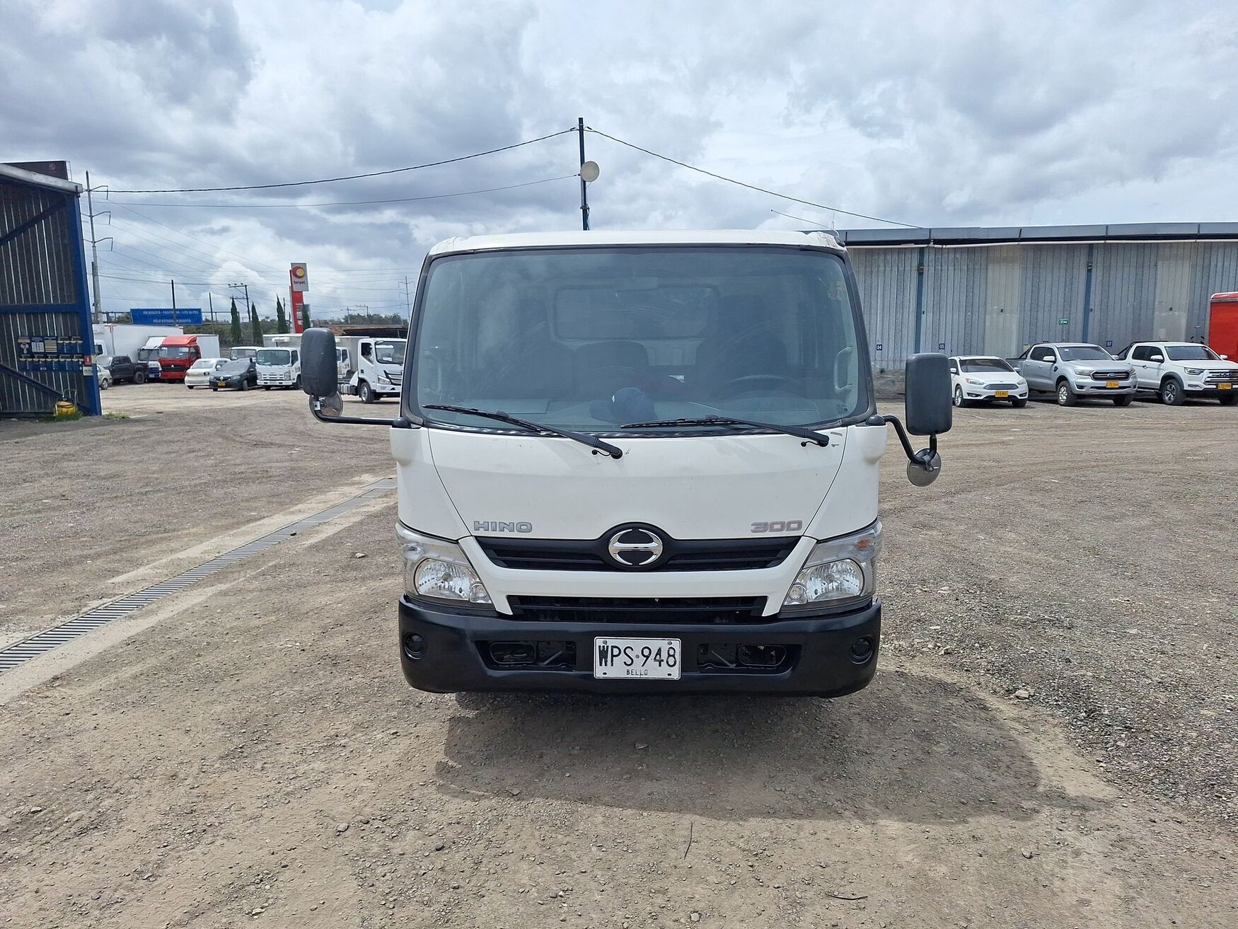 HINO DUTRO 2017