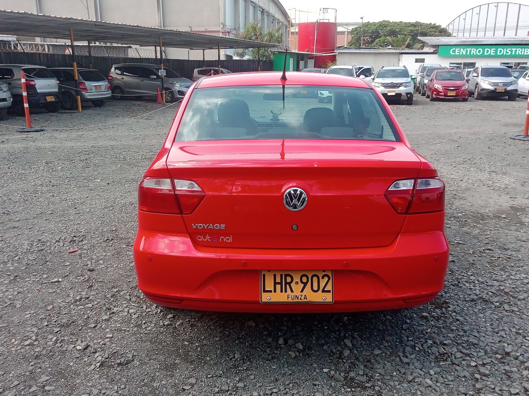 VOLKSWAGEN VOYAGE 2022