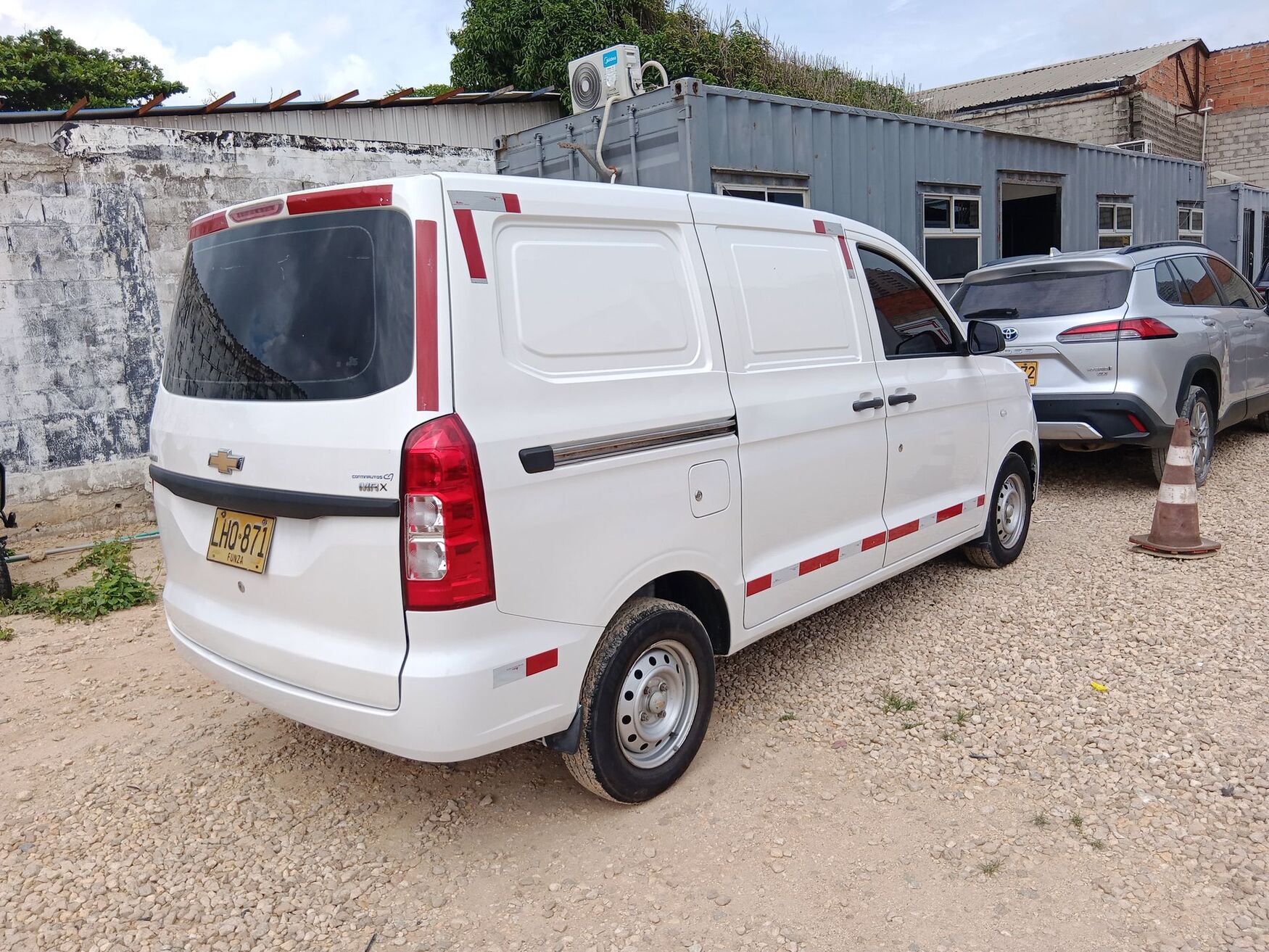 CHEVROLET N400 2022