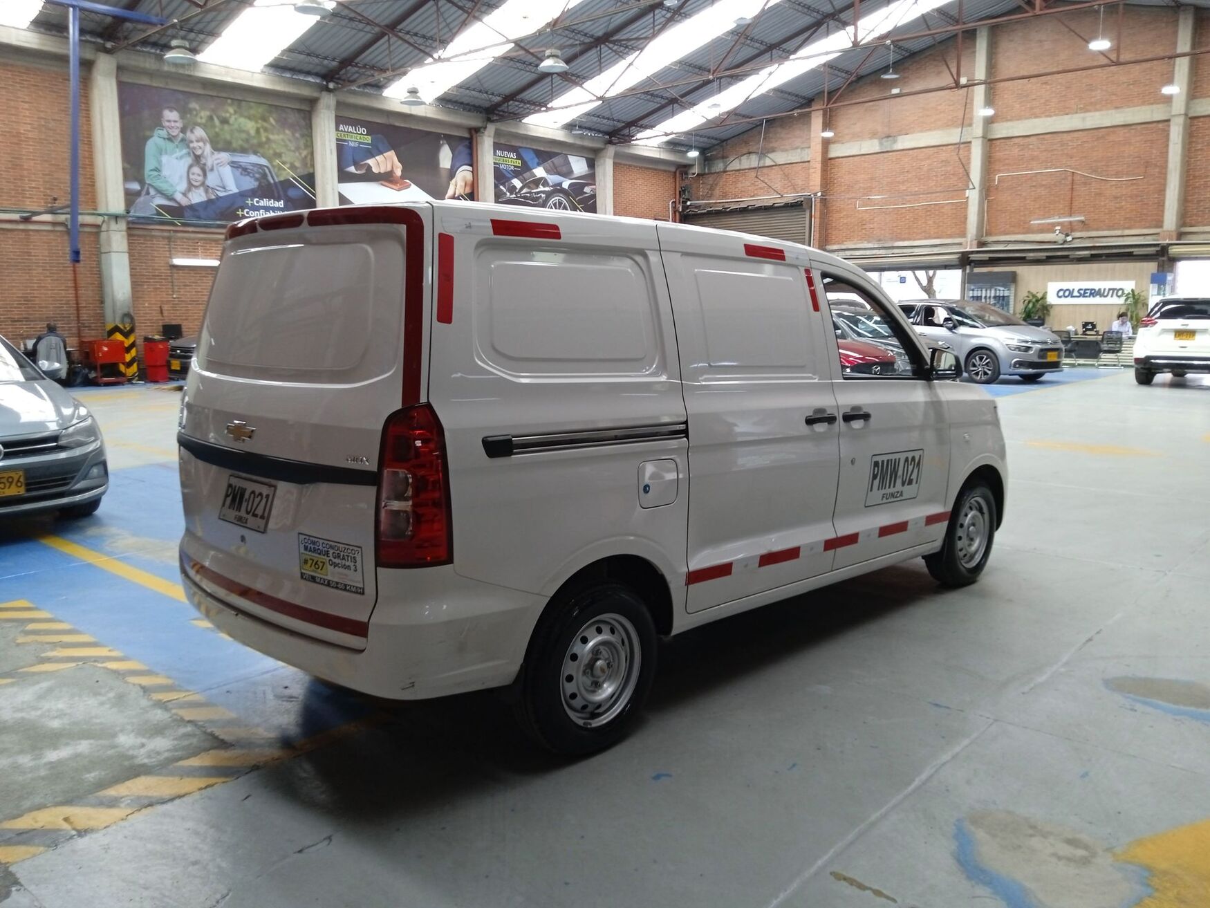 CHEVROLET N400 2025