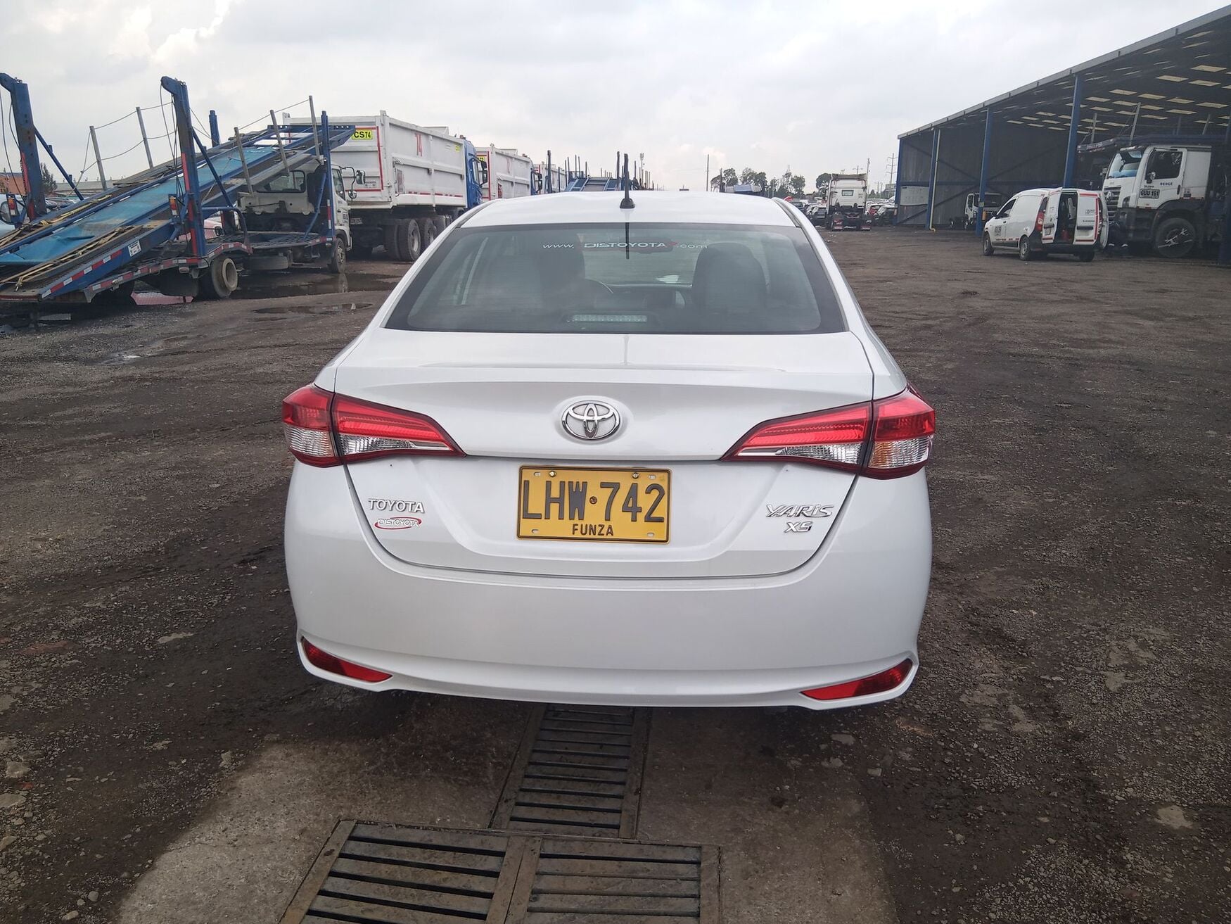 TOYOTA YARIS 2023
