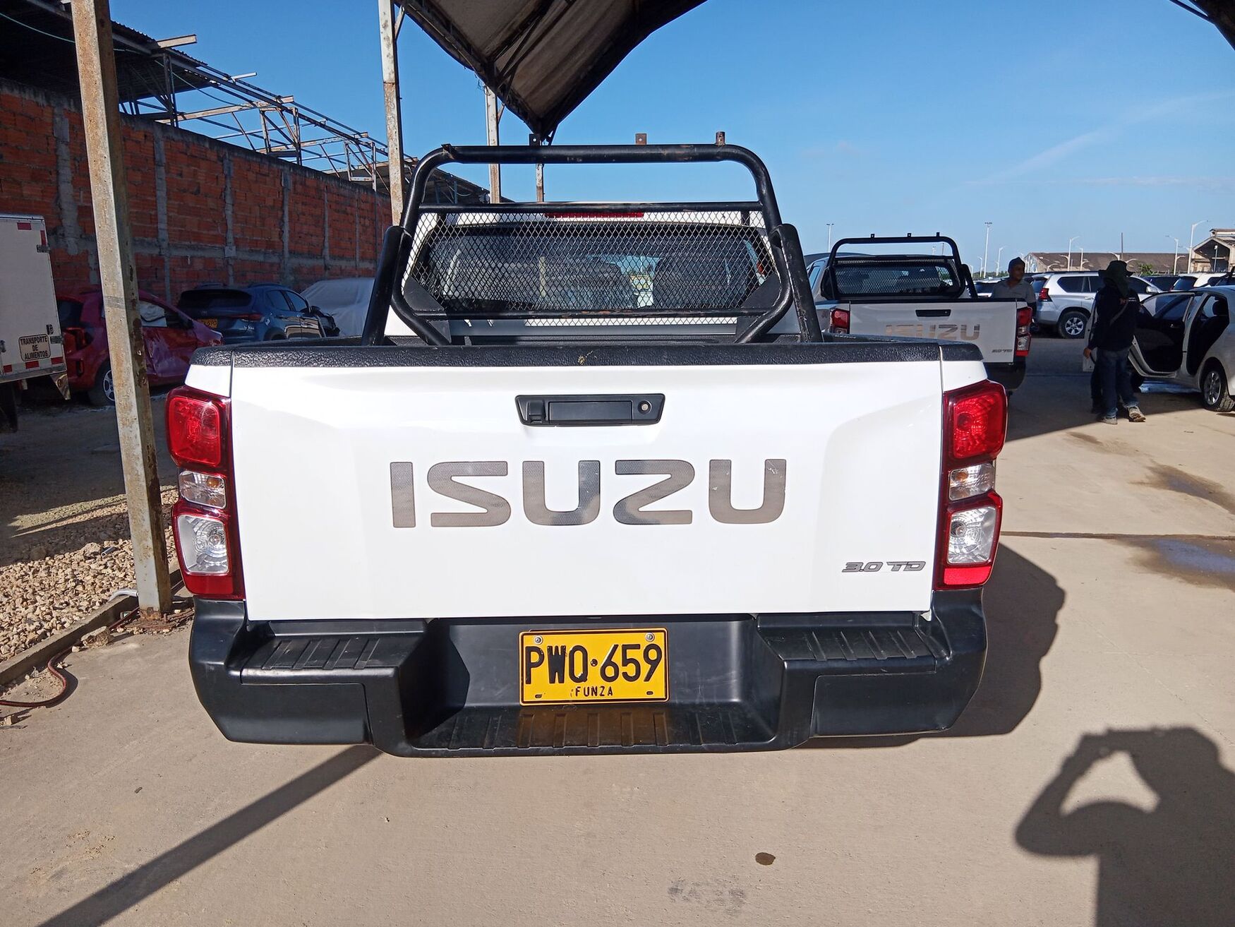 ISUZU FORCE 2025
