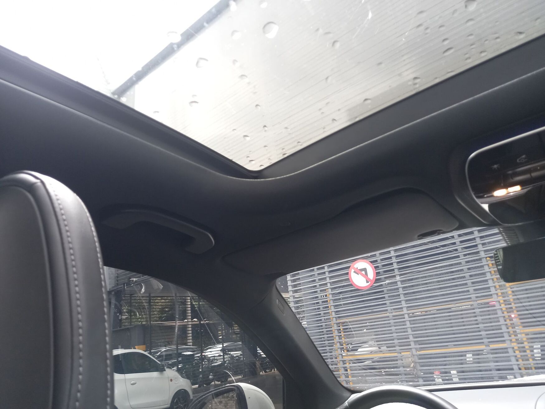 MERCEDES-BENZ GLC 300 2024