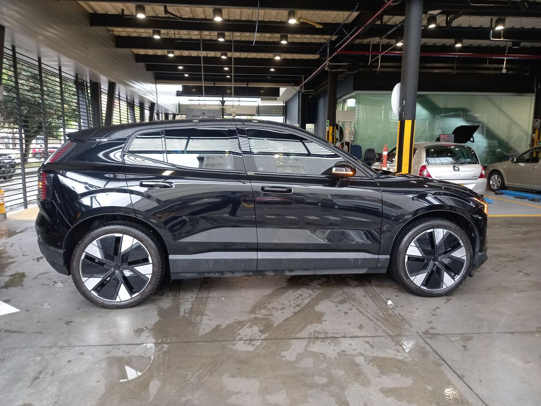 VOLVO XC30 2025