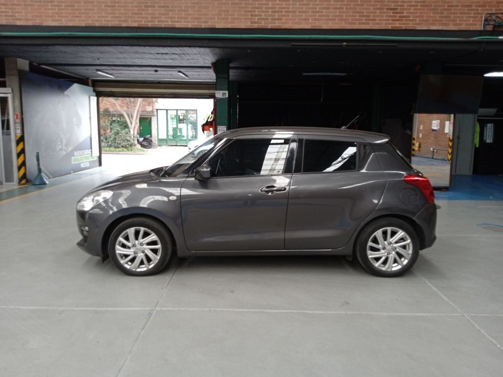 SUZUKI SWIFT 2022
