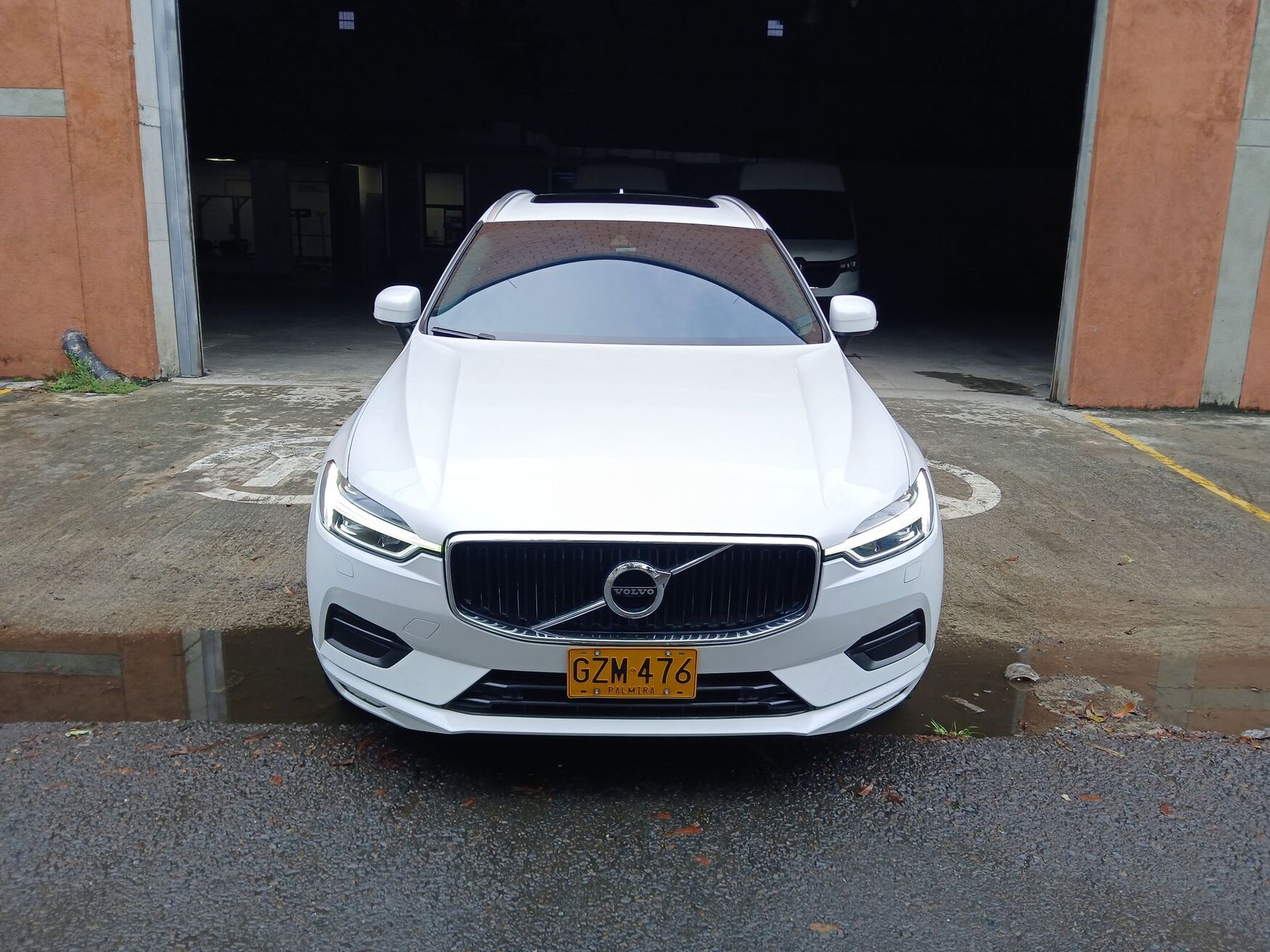 VOLVO XC60 2021