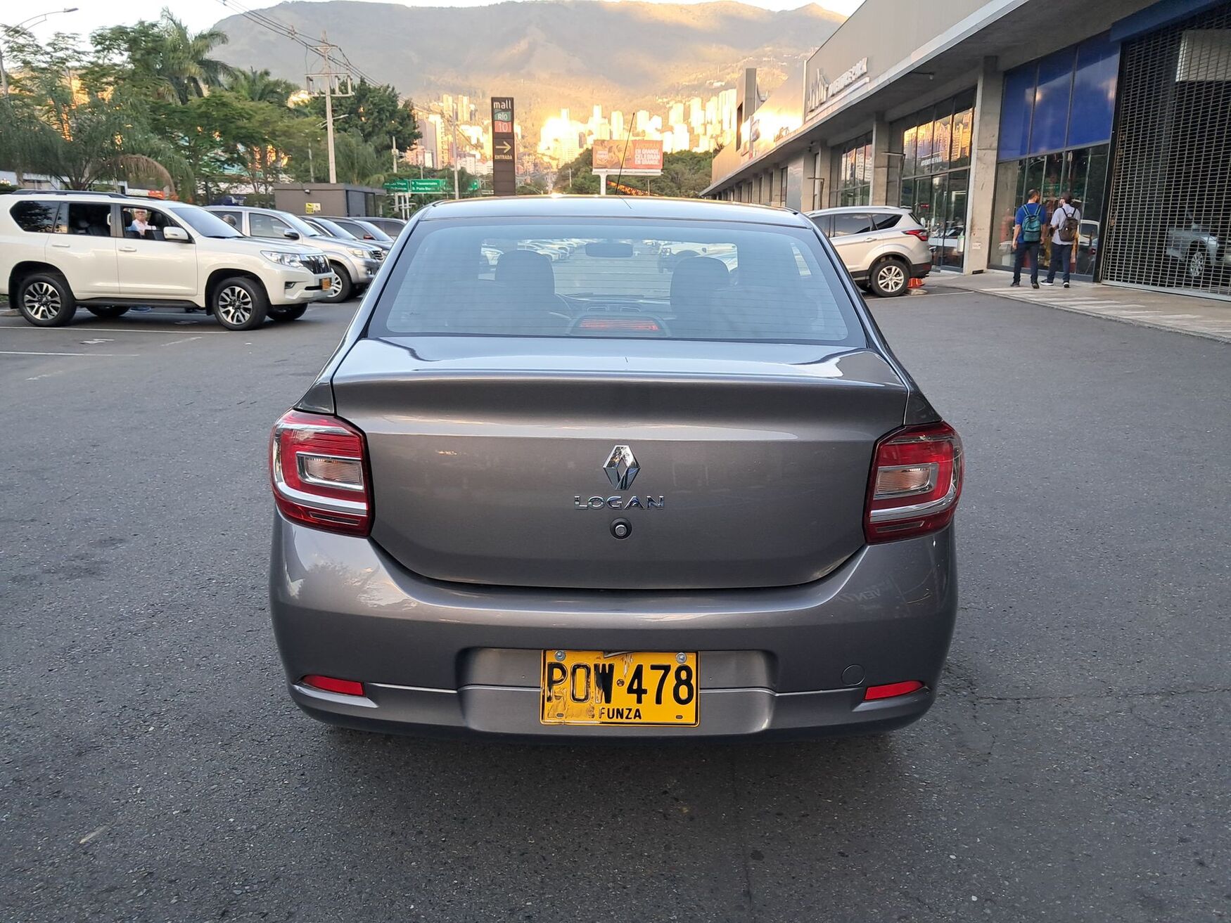RENAULT LOGAN 2026