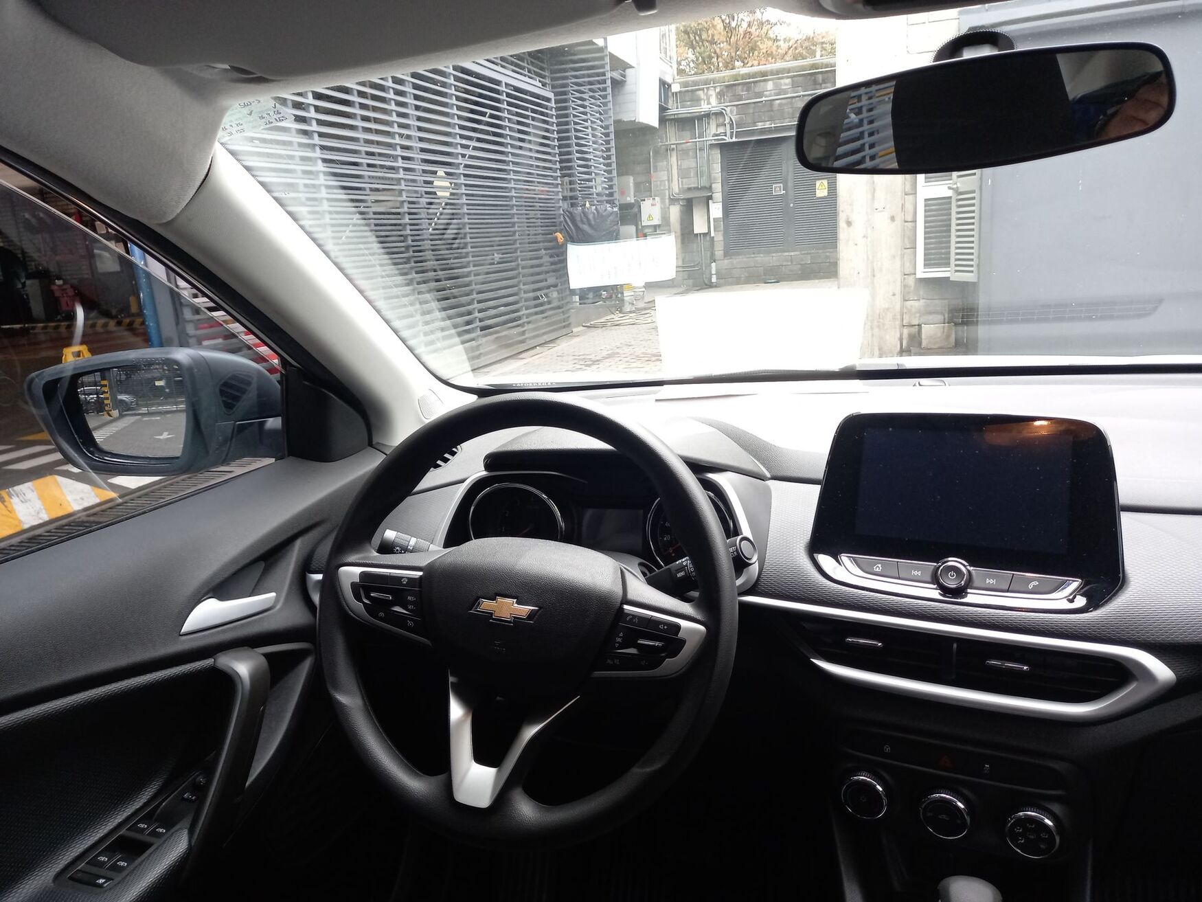 CHEVROLET TRACKER 2025