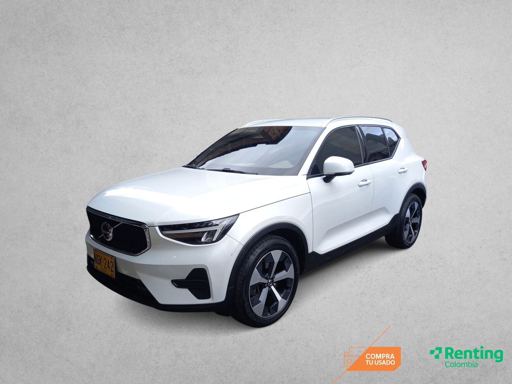 VOLVO XC40 2023