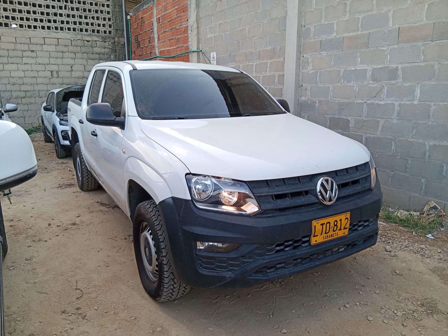 VOLKSWAGEN AMAROK 2023