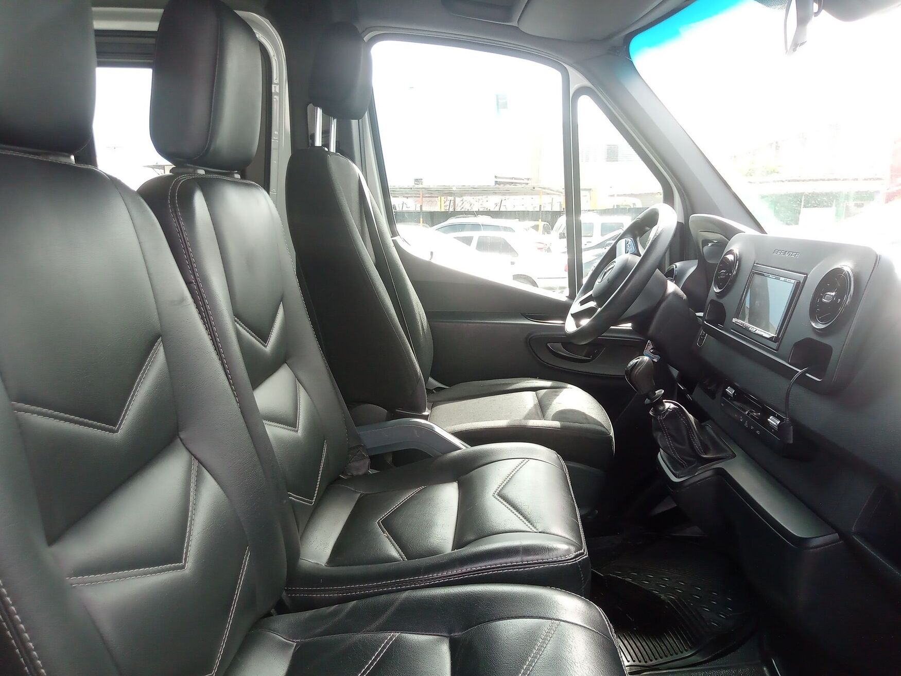 MERCEDES-BENZ SPRINTER 2023