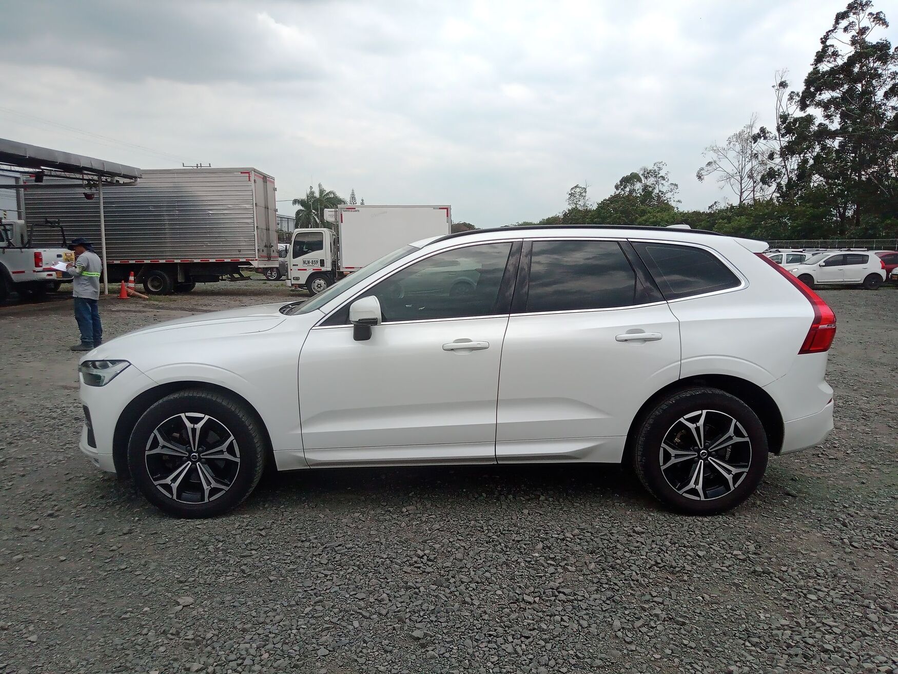 VOLVO XC60 2022