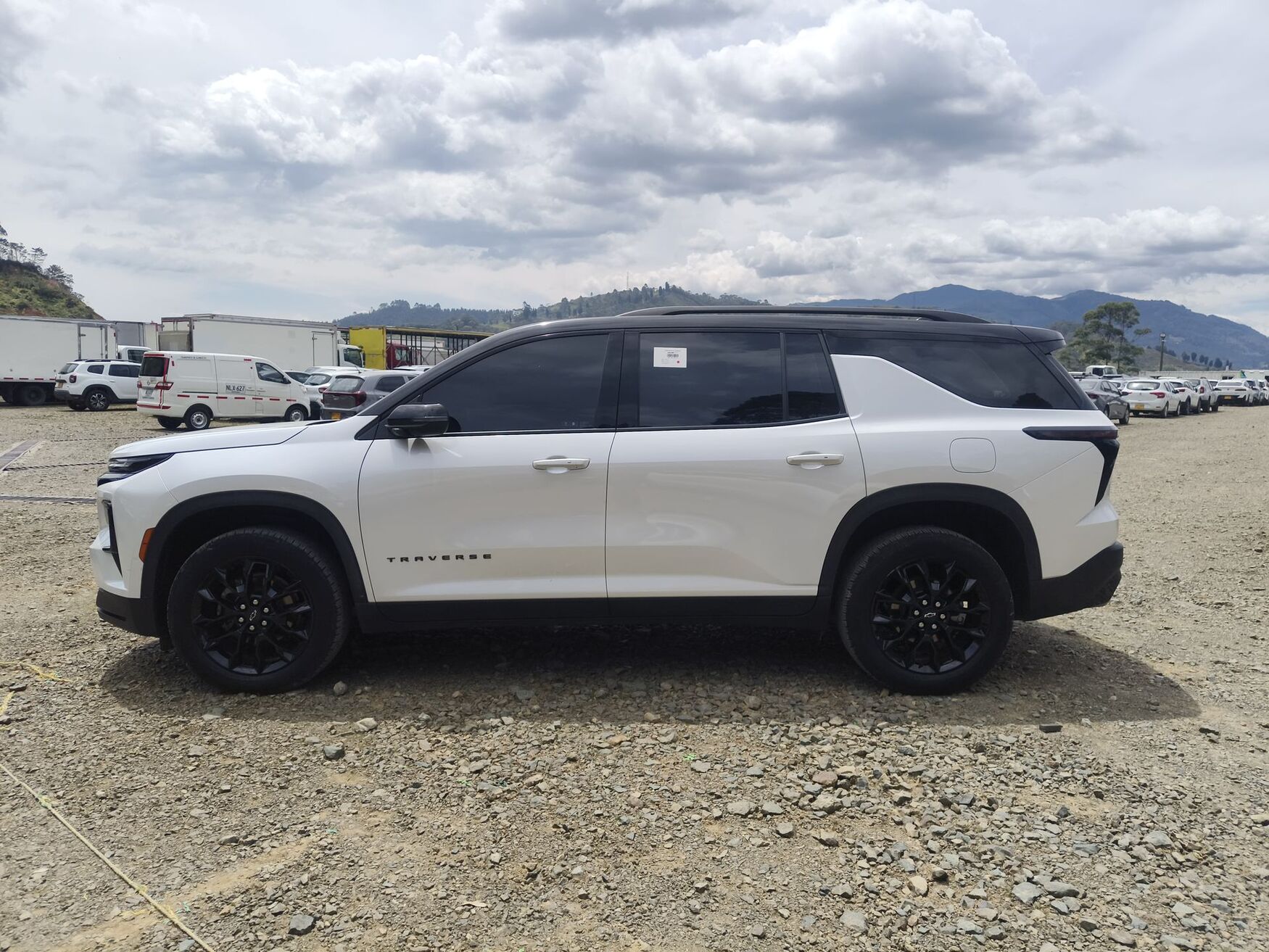 CHEVROLET LT 2025