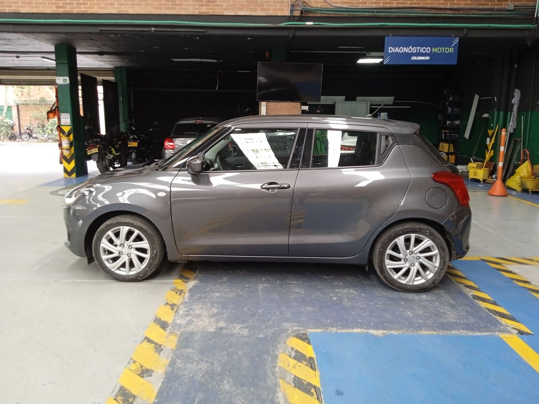 SUZUKI SWIFT 2024